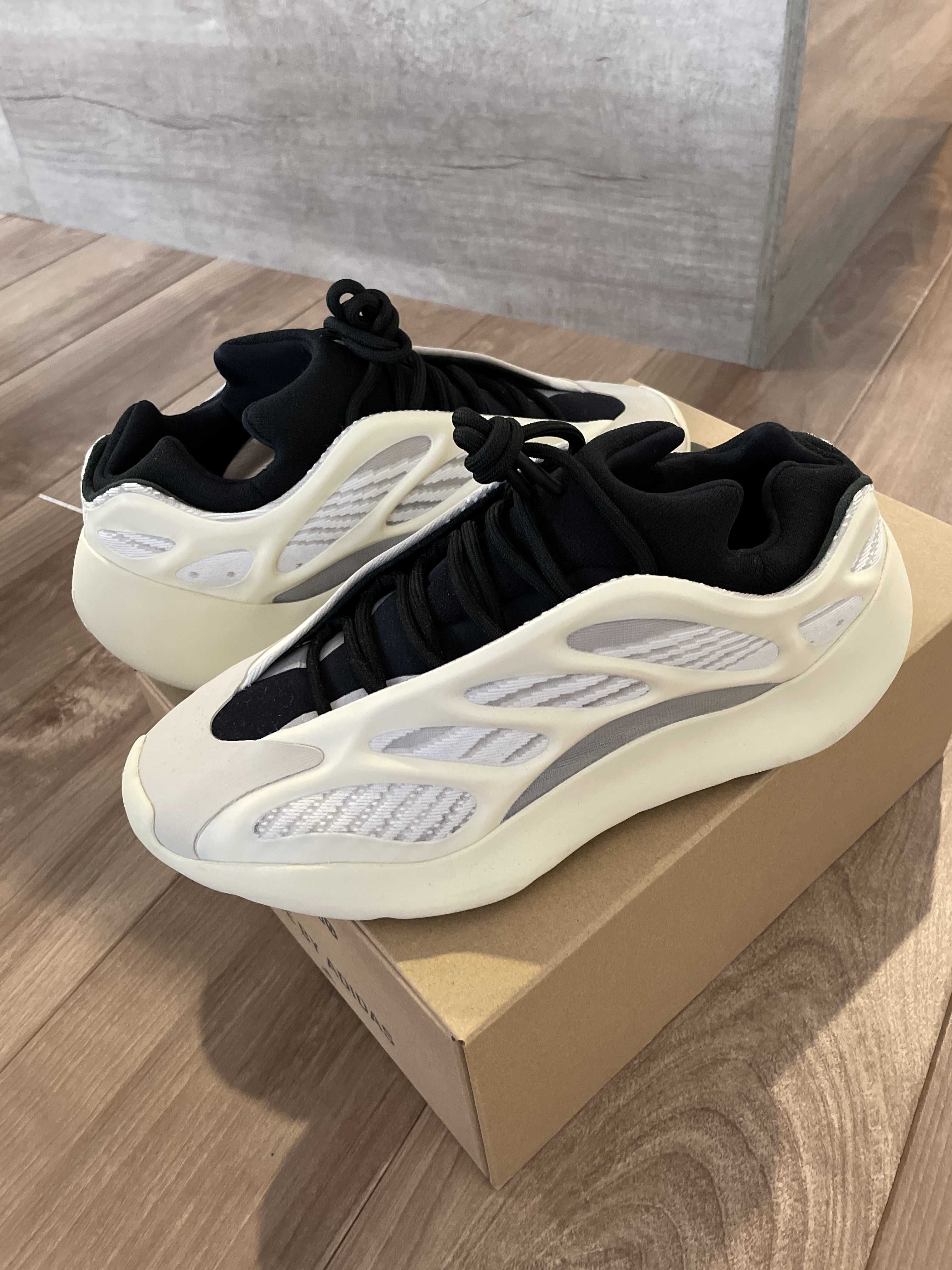 adidas YEEZY 700V3 "Azael"