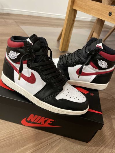 Nike Air Jordan 1 Retro High "Black/White/Sail/Gym Red"