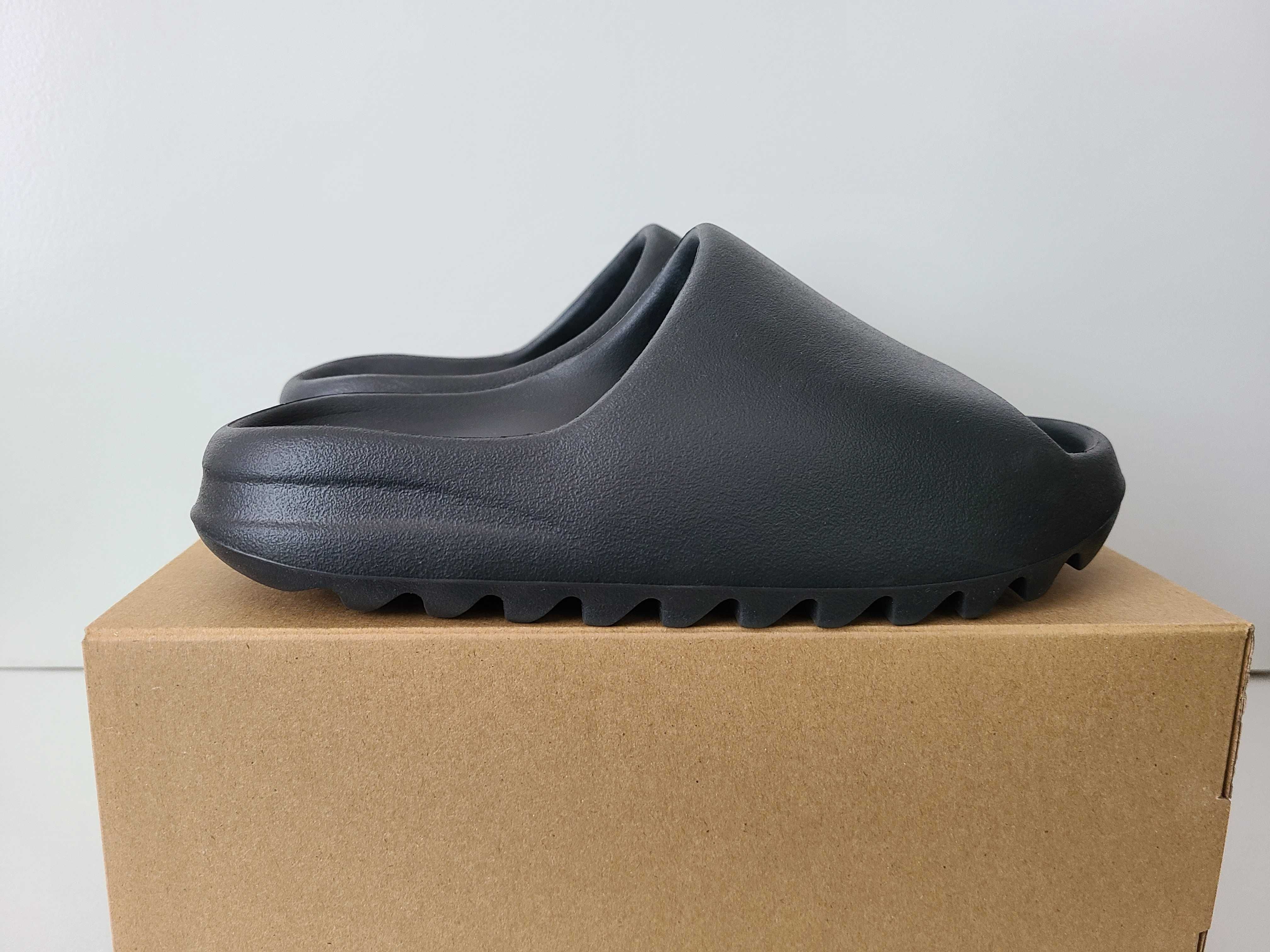 adidas YEEZY Slide "Onyx"