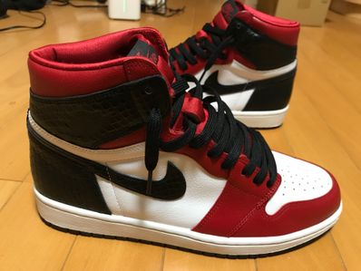 Nike Women's Air Jordan 1 High OG "Satin Red"