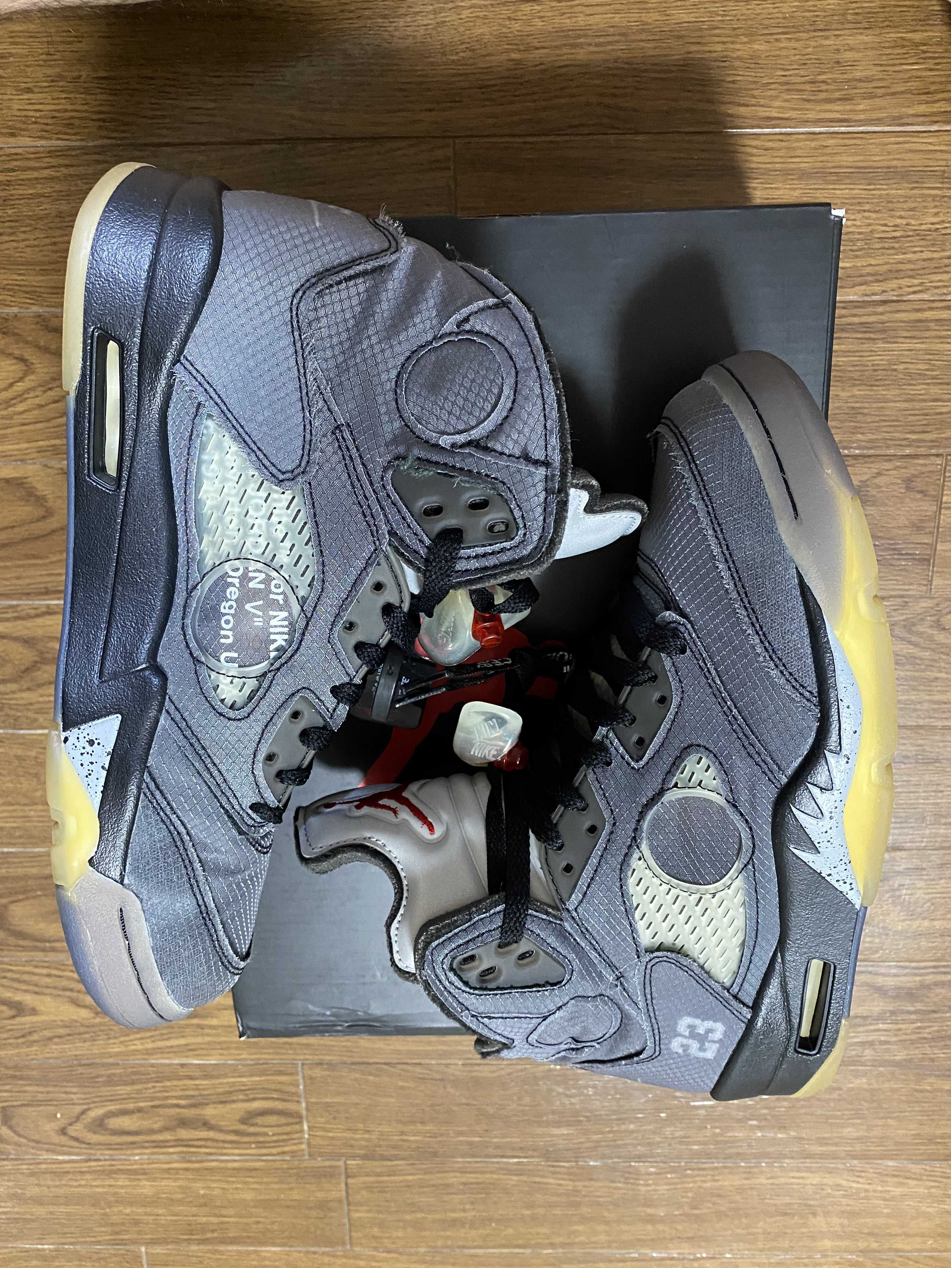 Off-White × Nike Air Jordan 5 "Black/Muslin/Fire Red"