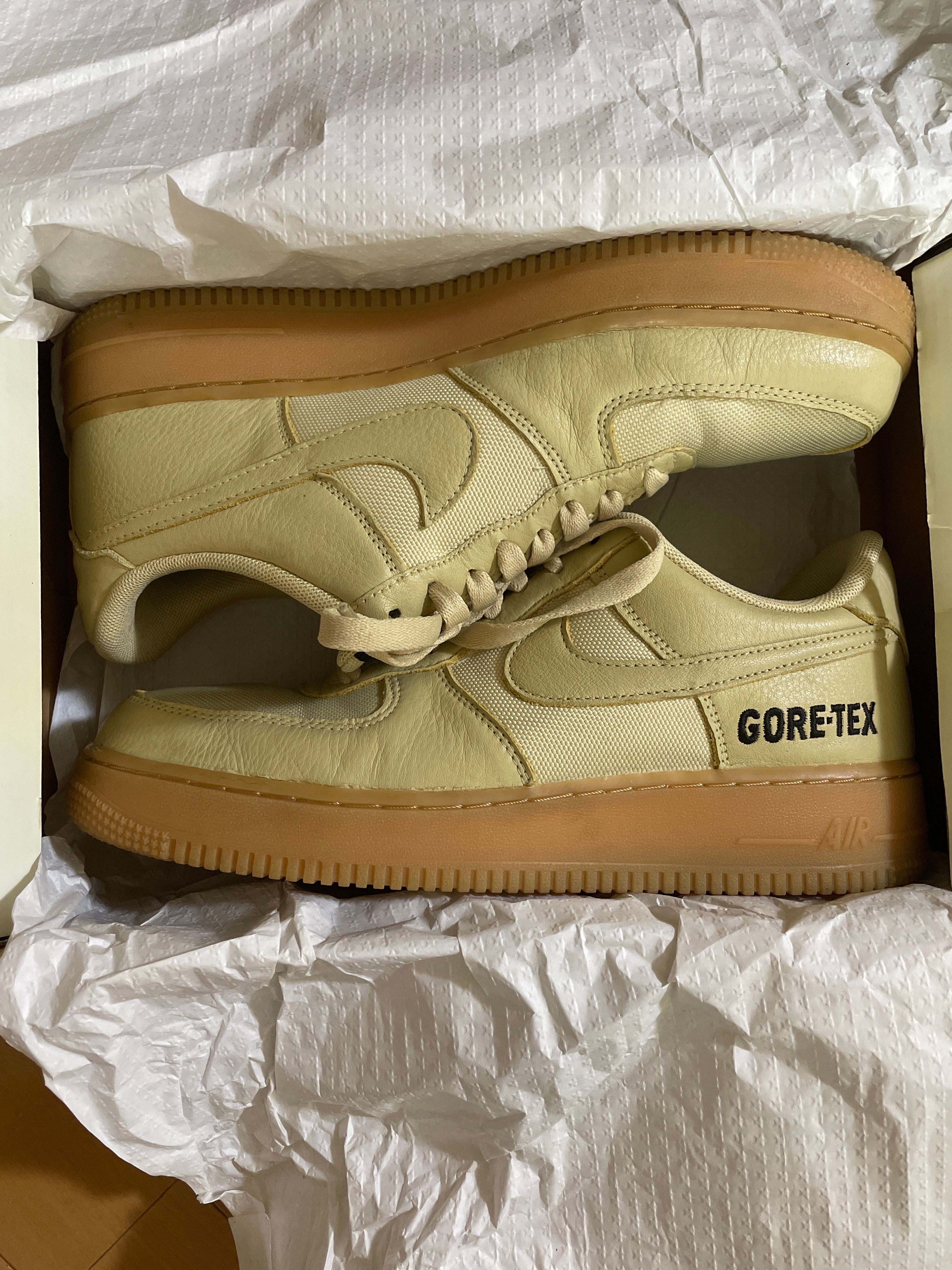 Nike Air Force 1 Low Gore-Tex "Team Gold"