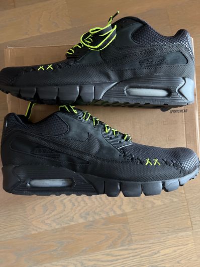 Nike air 2025 max kaws