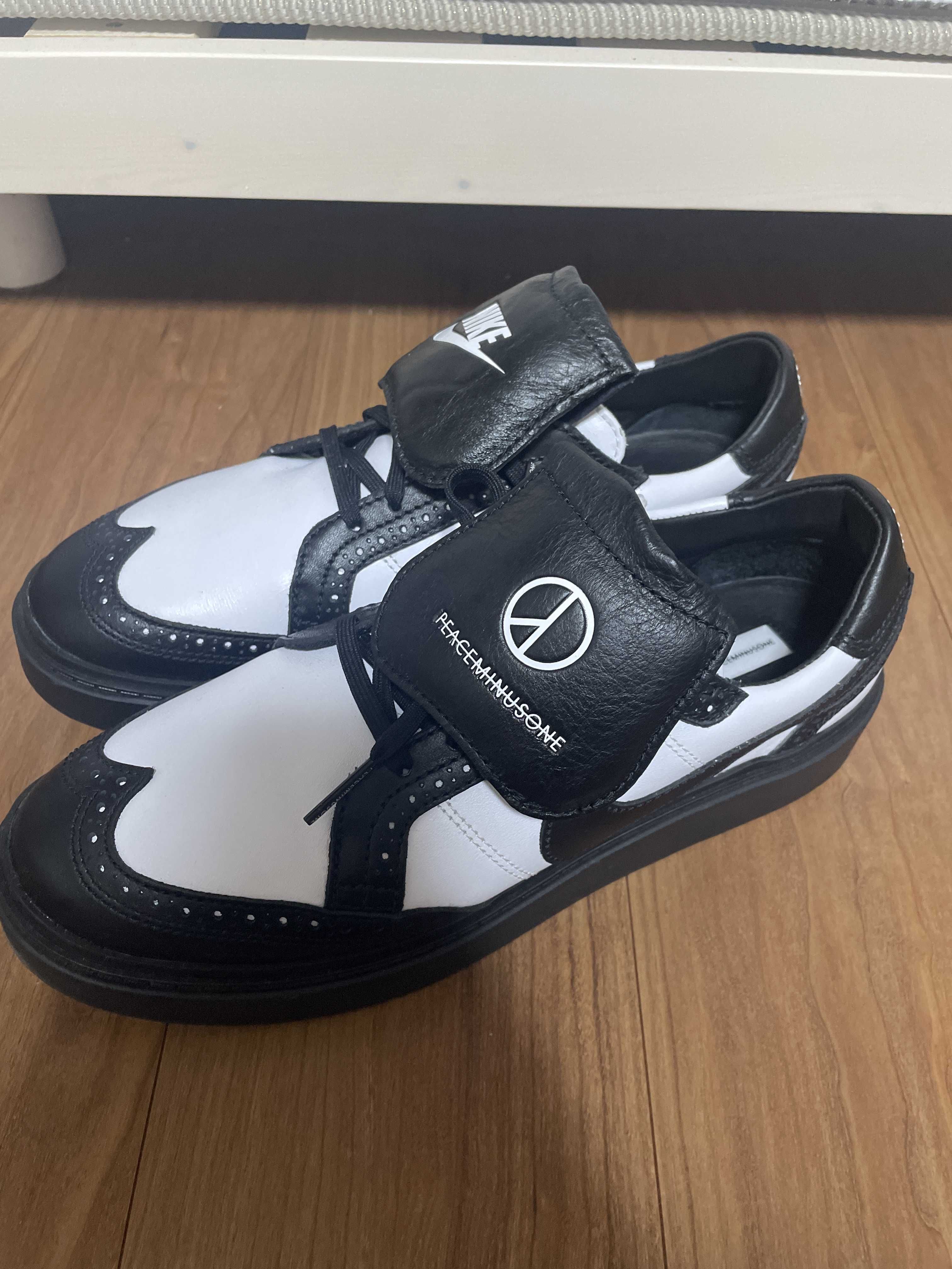PEACEMINUSONE × Nike Kwondo 1 "Black and White" / G-DRAGON