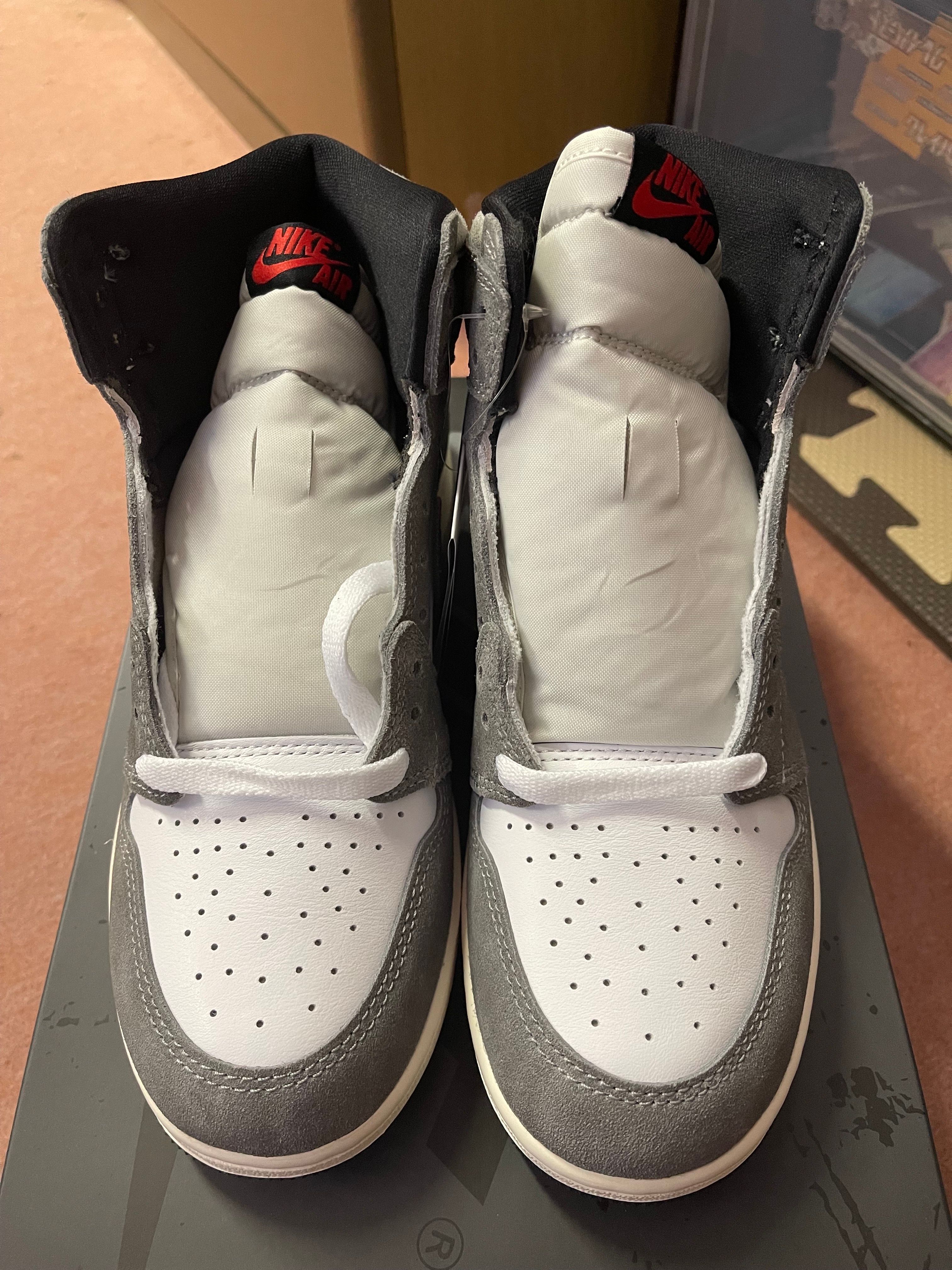 Nike GS Air Jordan 1 Retro High OG "Black and Smoke Grey"