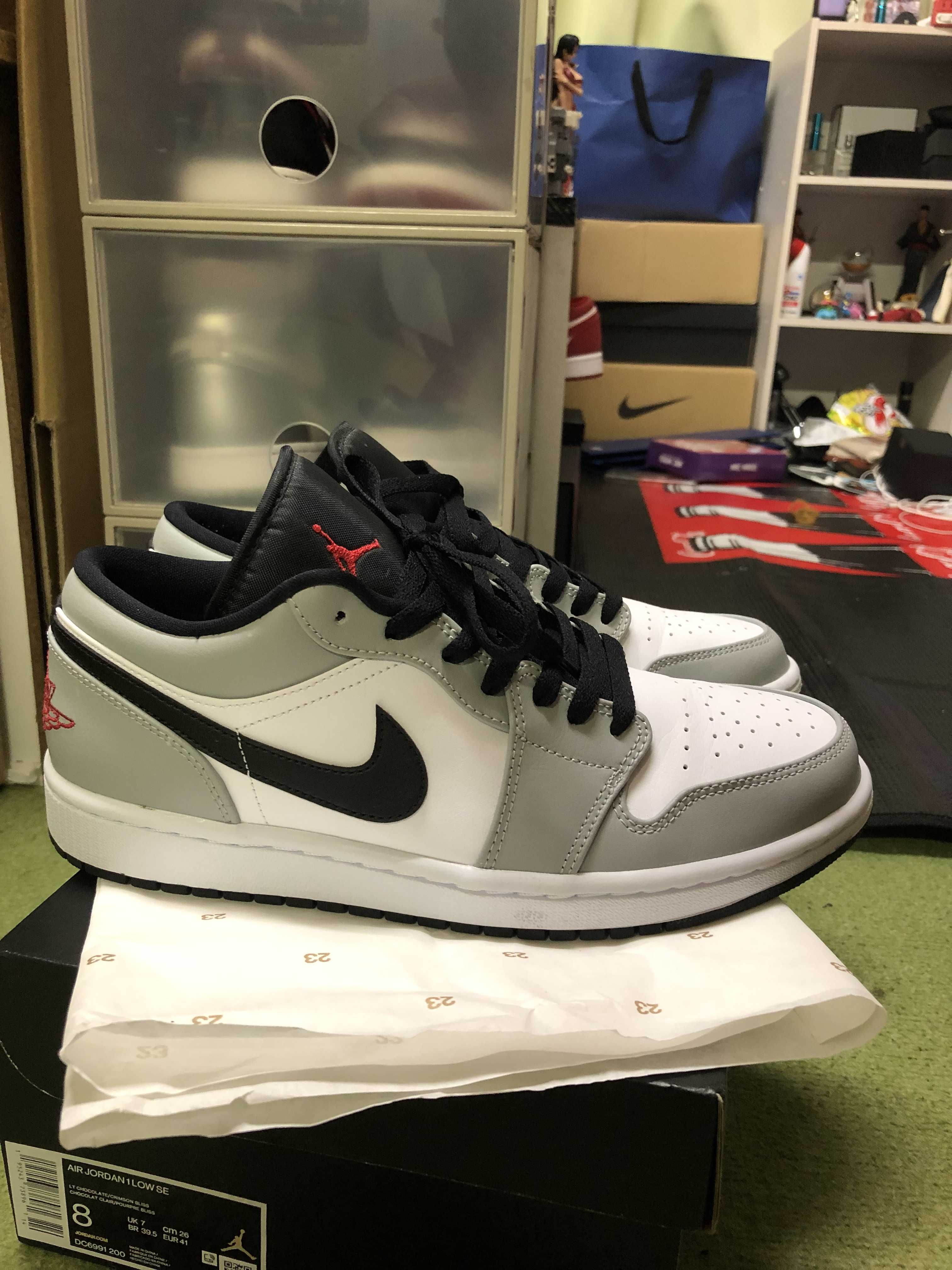 NIKE AIR JORDAN 1 LOW "LIGHT SMOKE GREY"