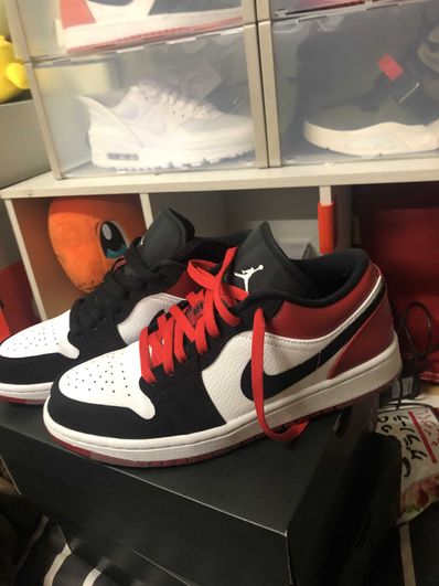 Nike Air Jordan 1 Low "Black Toe"