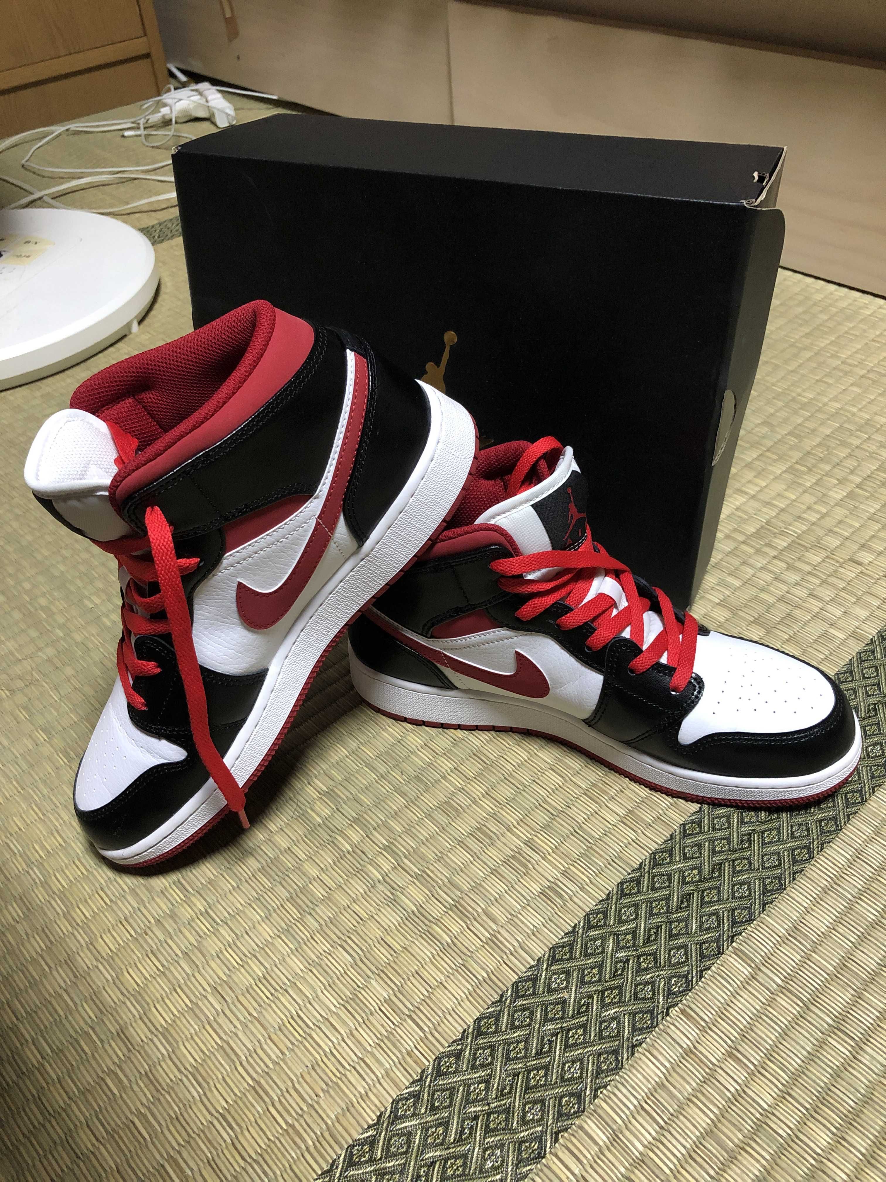 NIKE GS AIR JORDAN 1 MID "WHITE/GYM RED/BLACK"