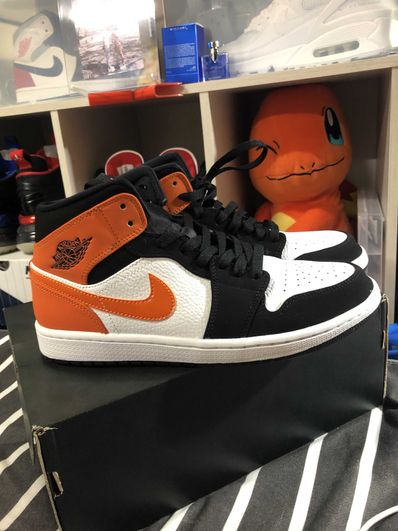 NIKE AIR JORDAN 1 MID "SHATTERED BACKBOARD"