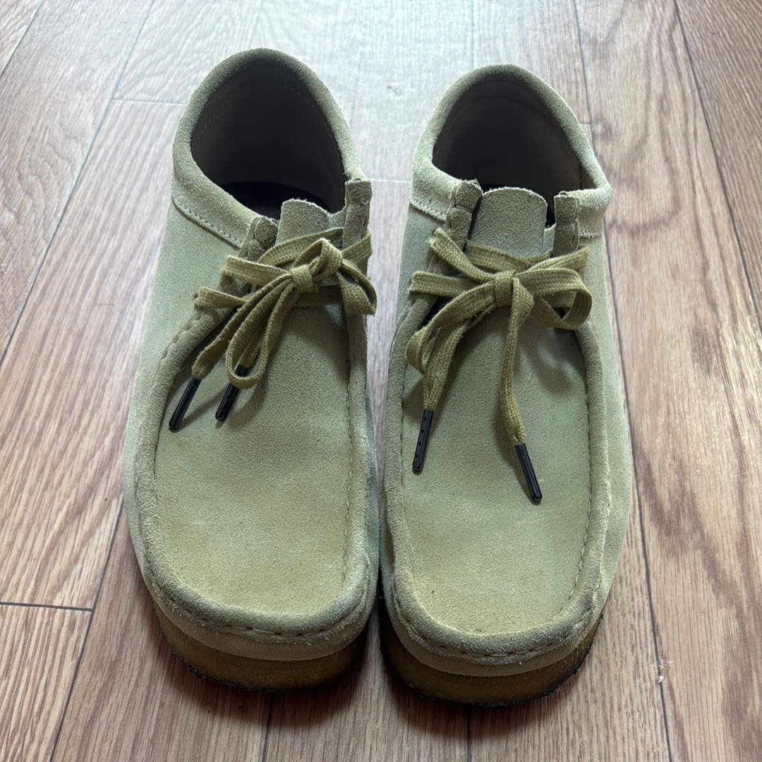 クラークス ワラビー ブーツ "メープルスウェード"