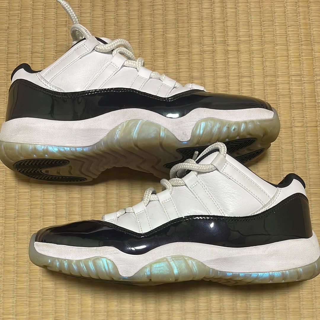 NIKE AIR JORDAN 11 LOW EASTER