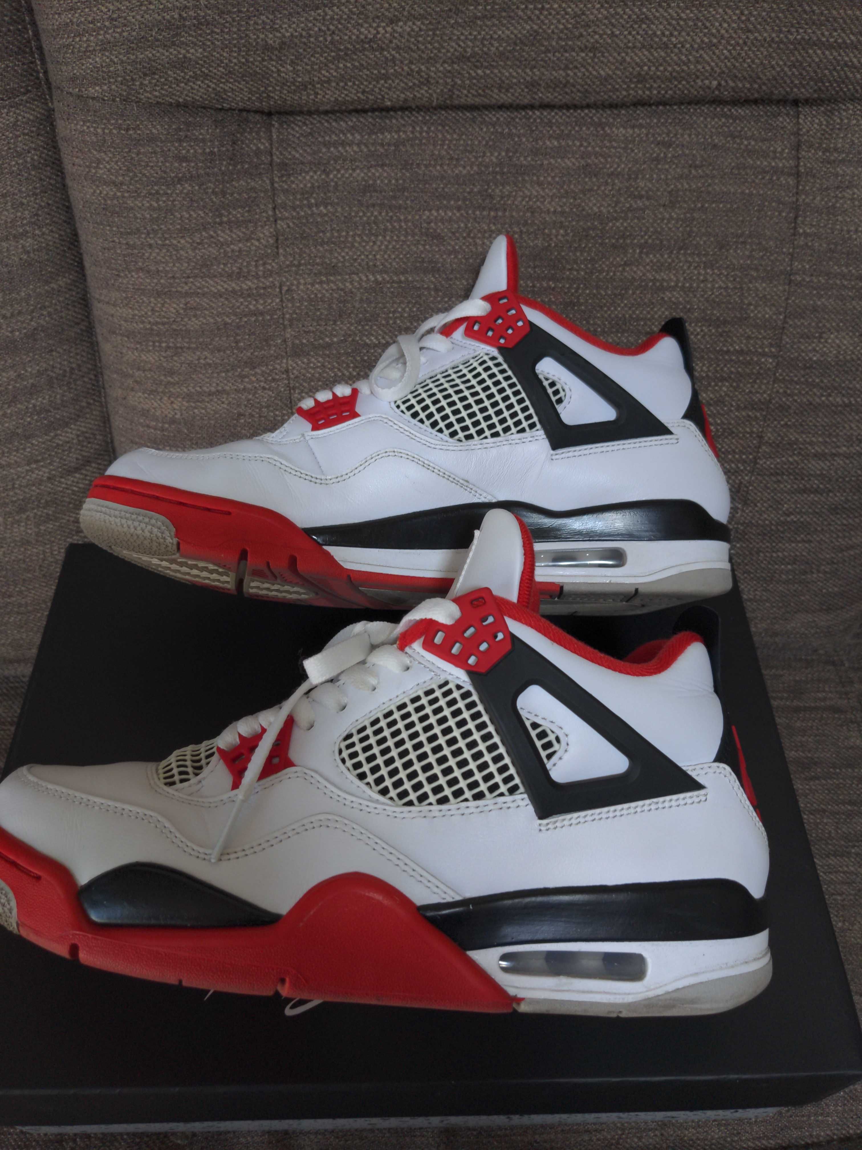 Nike Air Jordan 4 Retro OG "Fire Red" (2020)