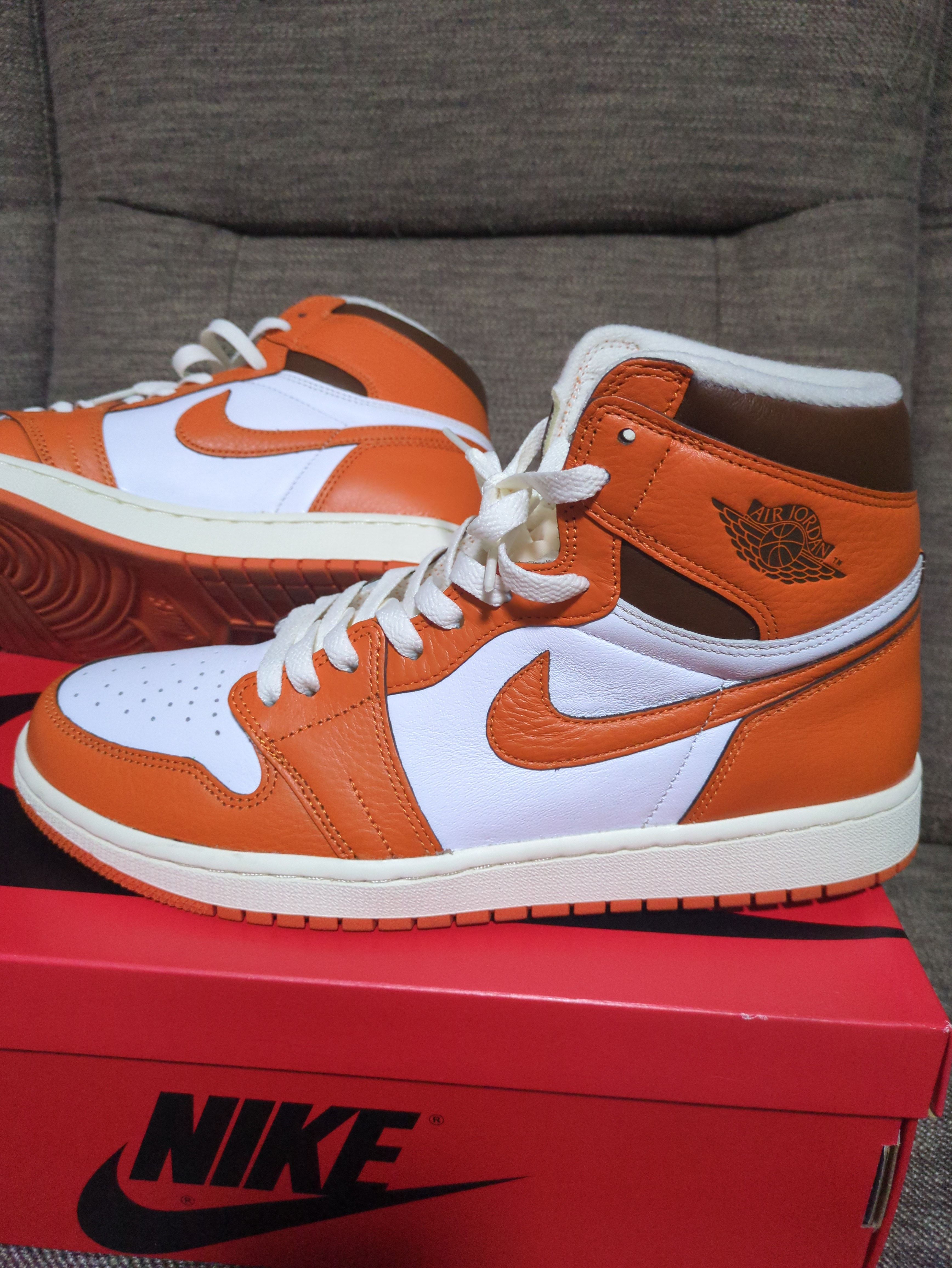 Nike Women's Air Jordan 1 High OG "Starfish"