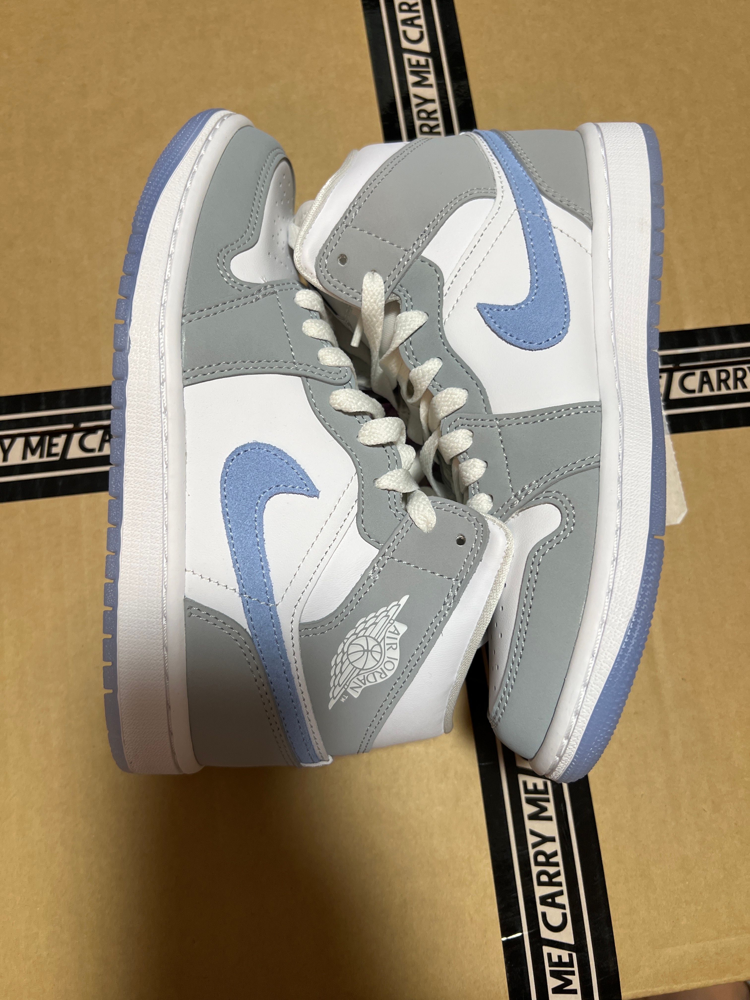 Nike Women's Air Jordan 1 Mid "Wolf Grey"