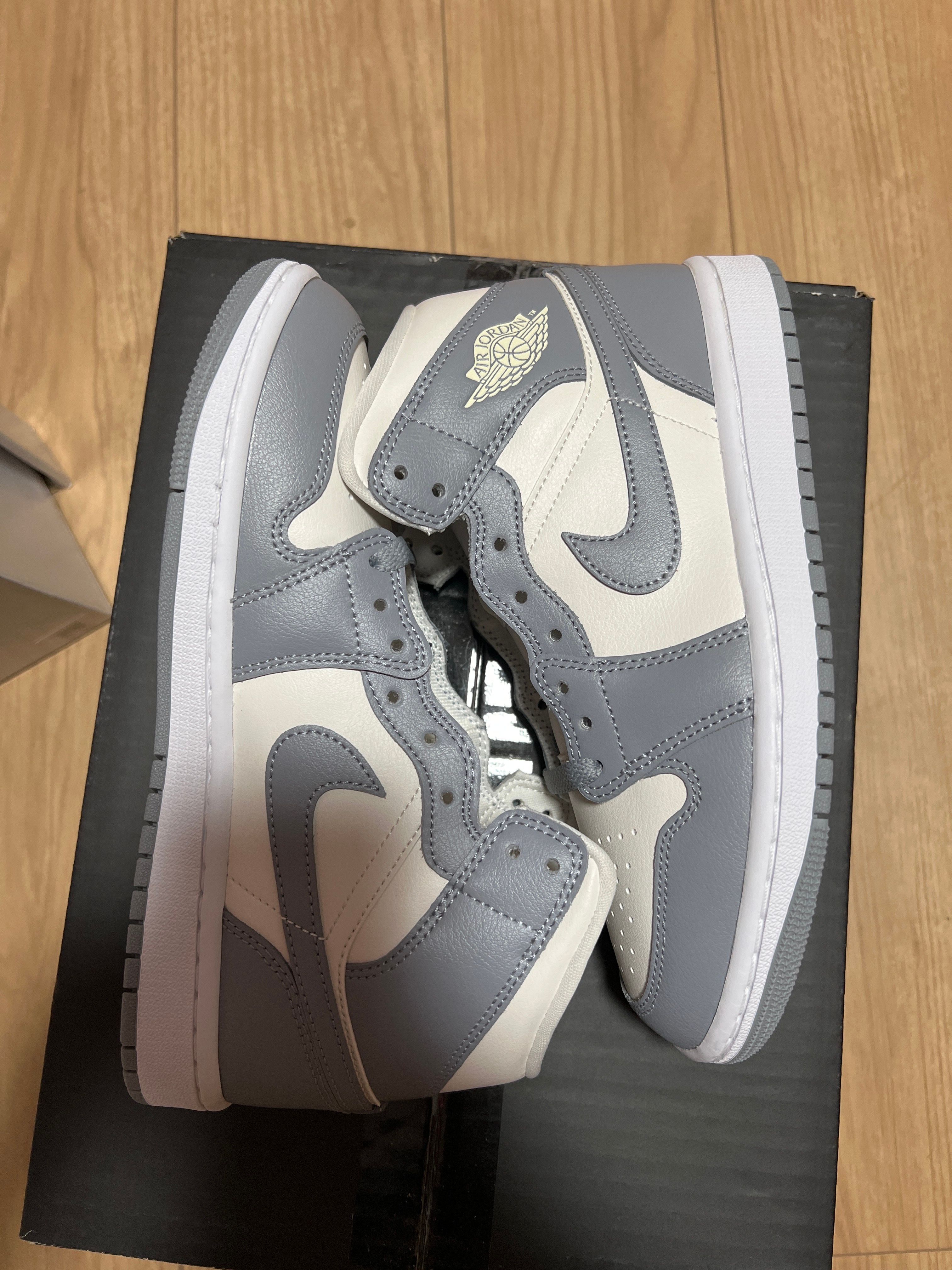 Nike Women's Air Jordan 1 Mid "Grey/Sail"