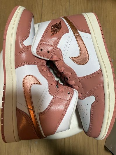 Nike Women's Air Jordan 1 Mid SE "Red Stardust"