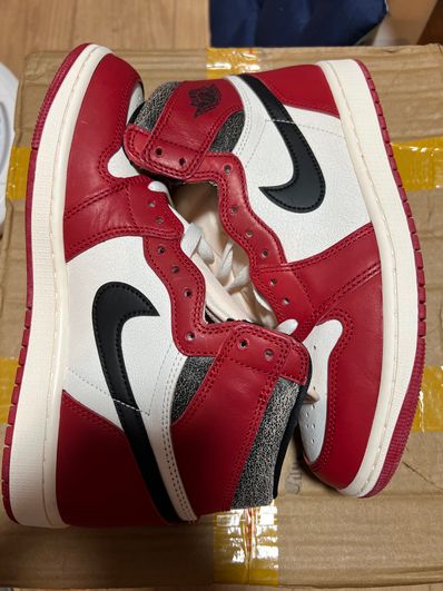 Nike Air Jordan 1 High OG "Lost & Found/Chicago"