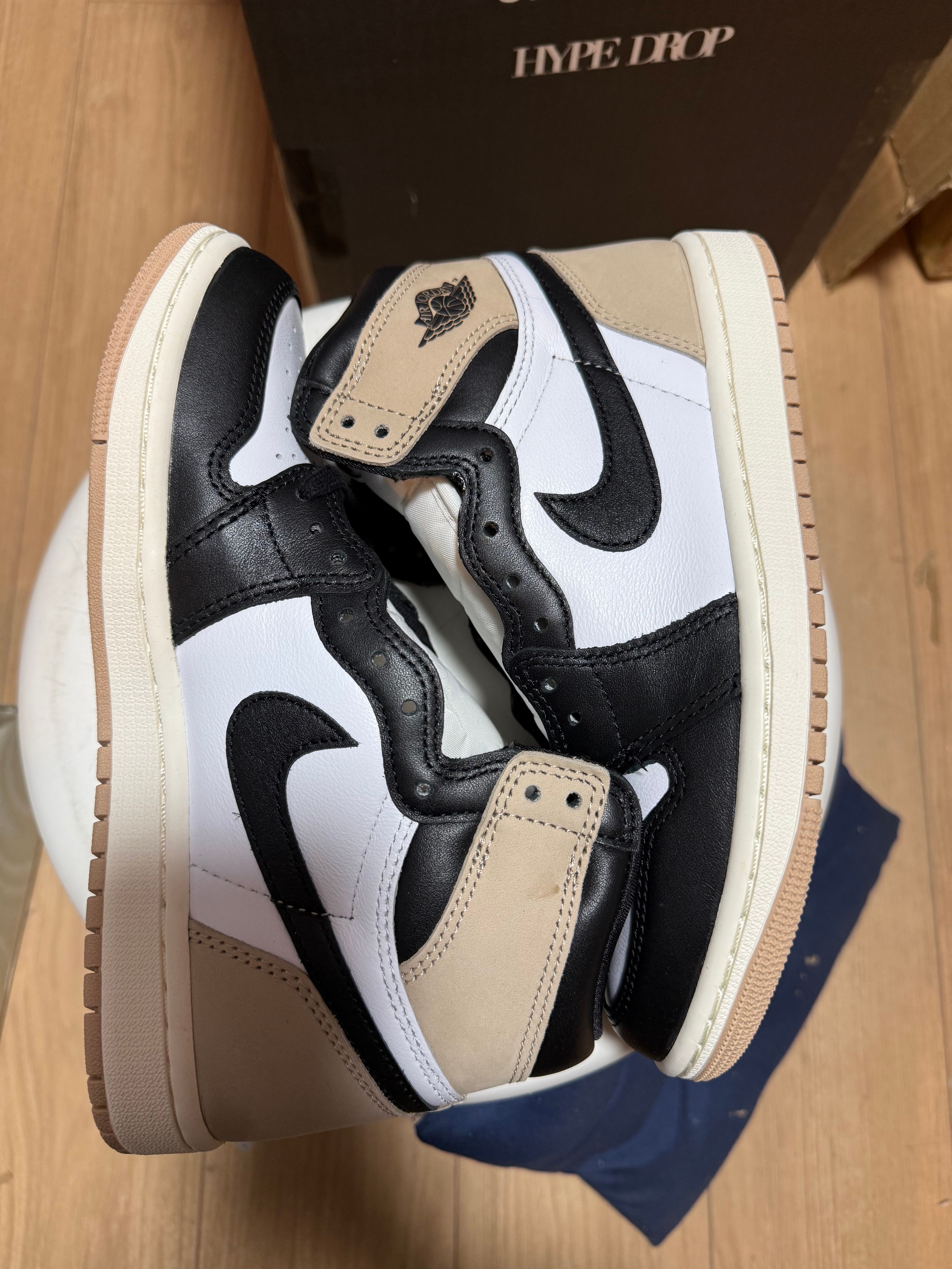 Nike Women's Air Jordan 1 Retro High OG "Latte"