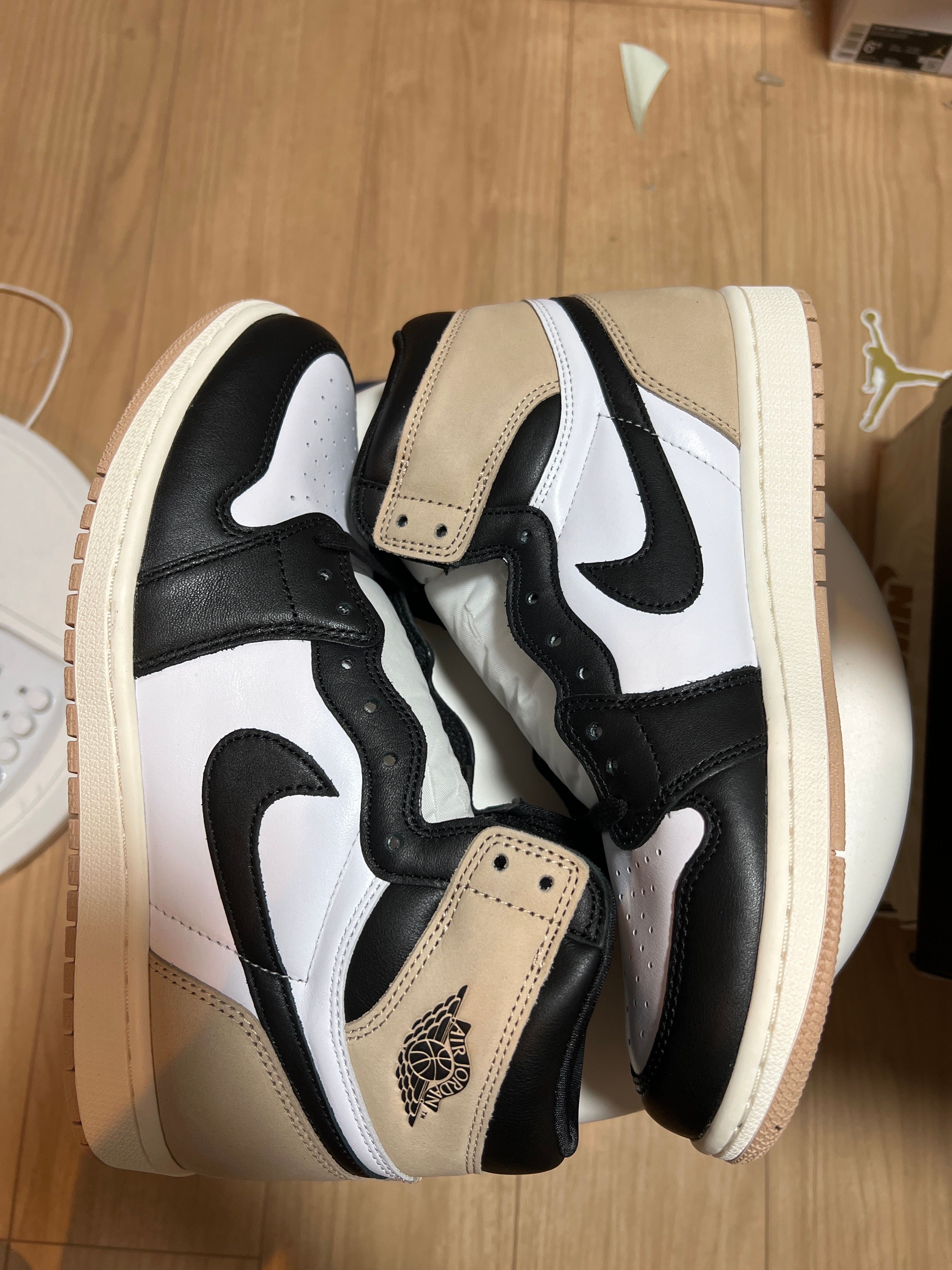 Nike Women's Air Jordan 1 Retro High OG "Latte"