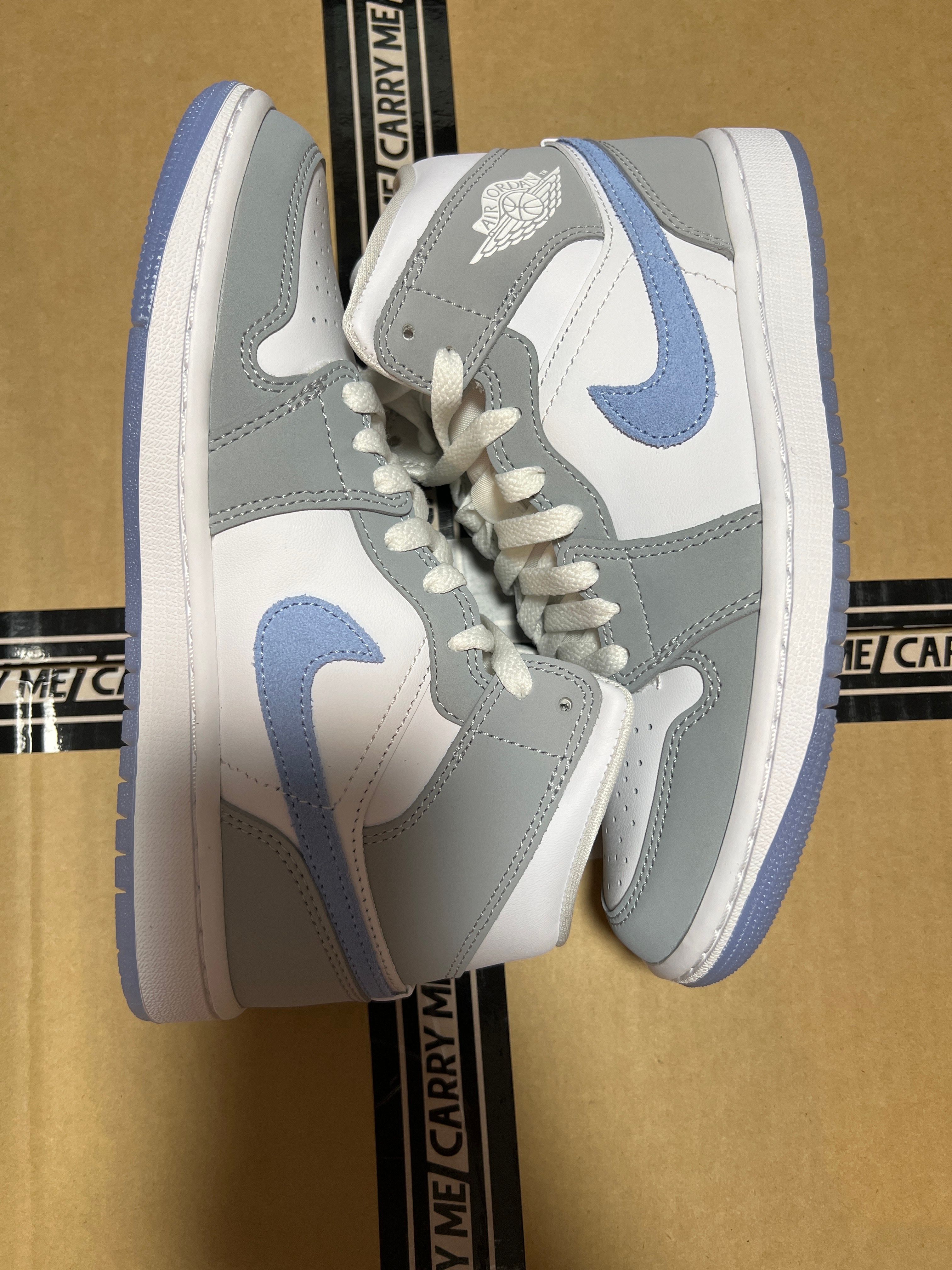 Nike Women's Air Jordan 1 Mid "Wolf Grey"