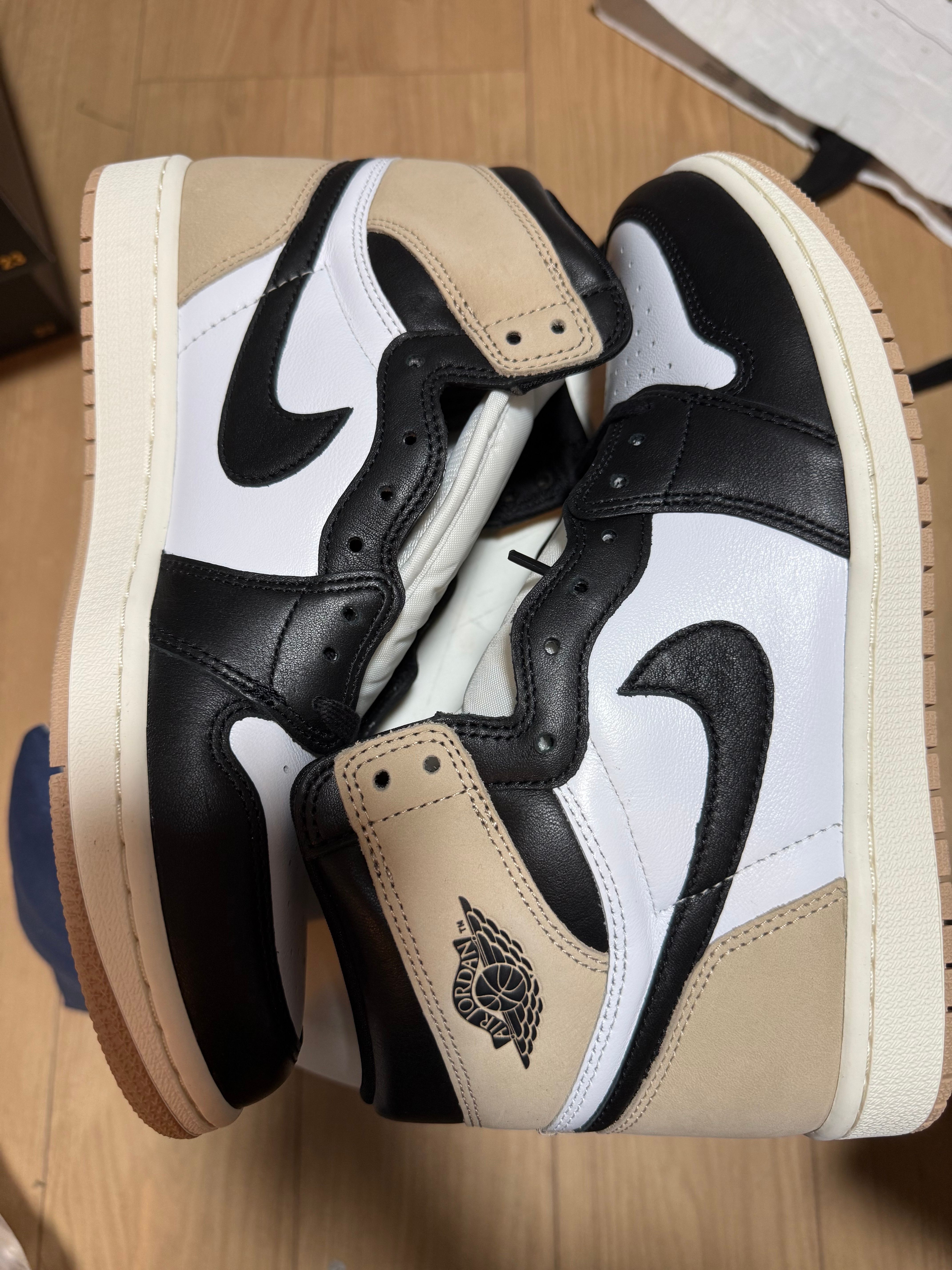 Nike Women's Air Jordan 1 Retro High OG "Latte"