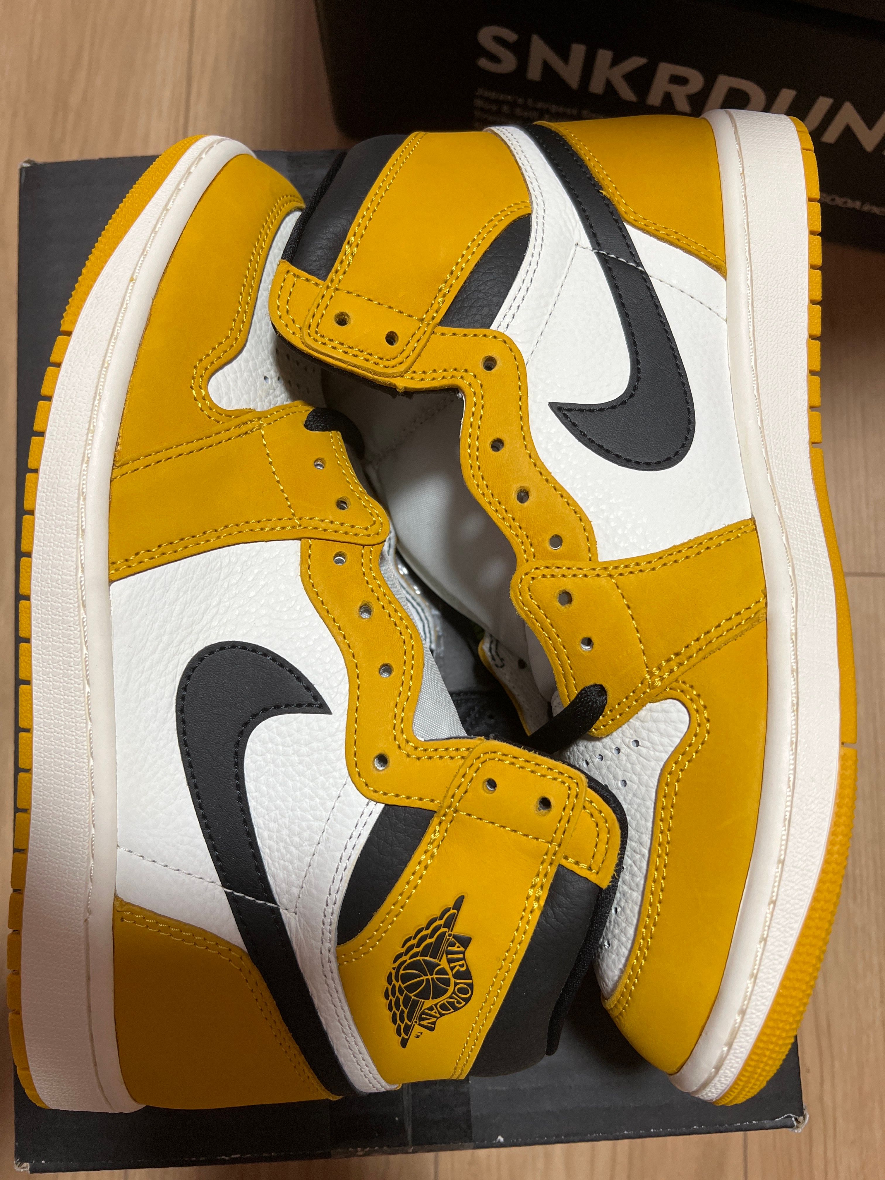 Nike Air Jordan 1 Retro High OG "Yellow Ochre"
