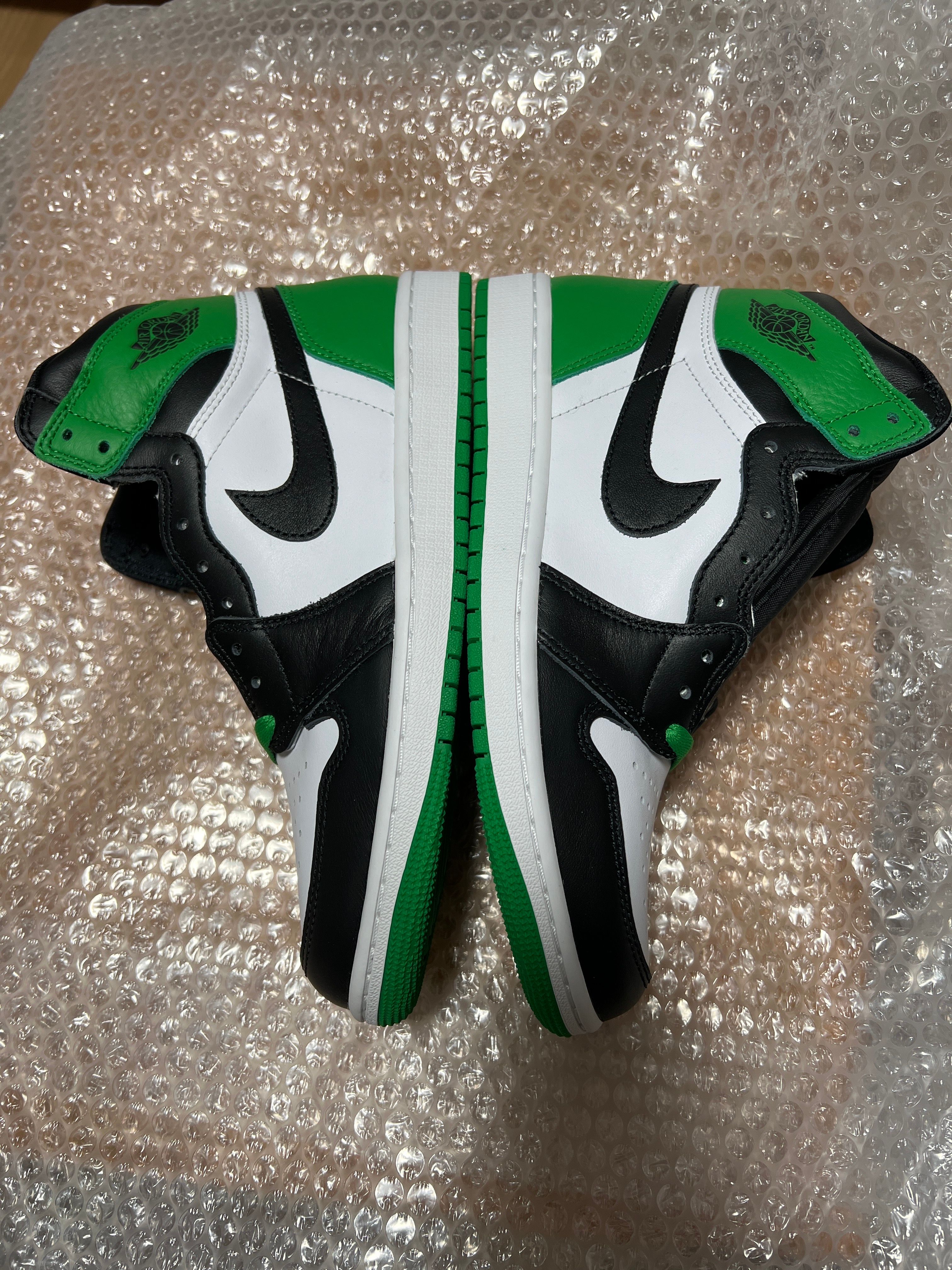 Nike Air Jordan 1 Retro High OG "Celtics/Black and Lucky Green" (2023)