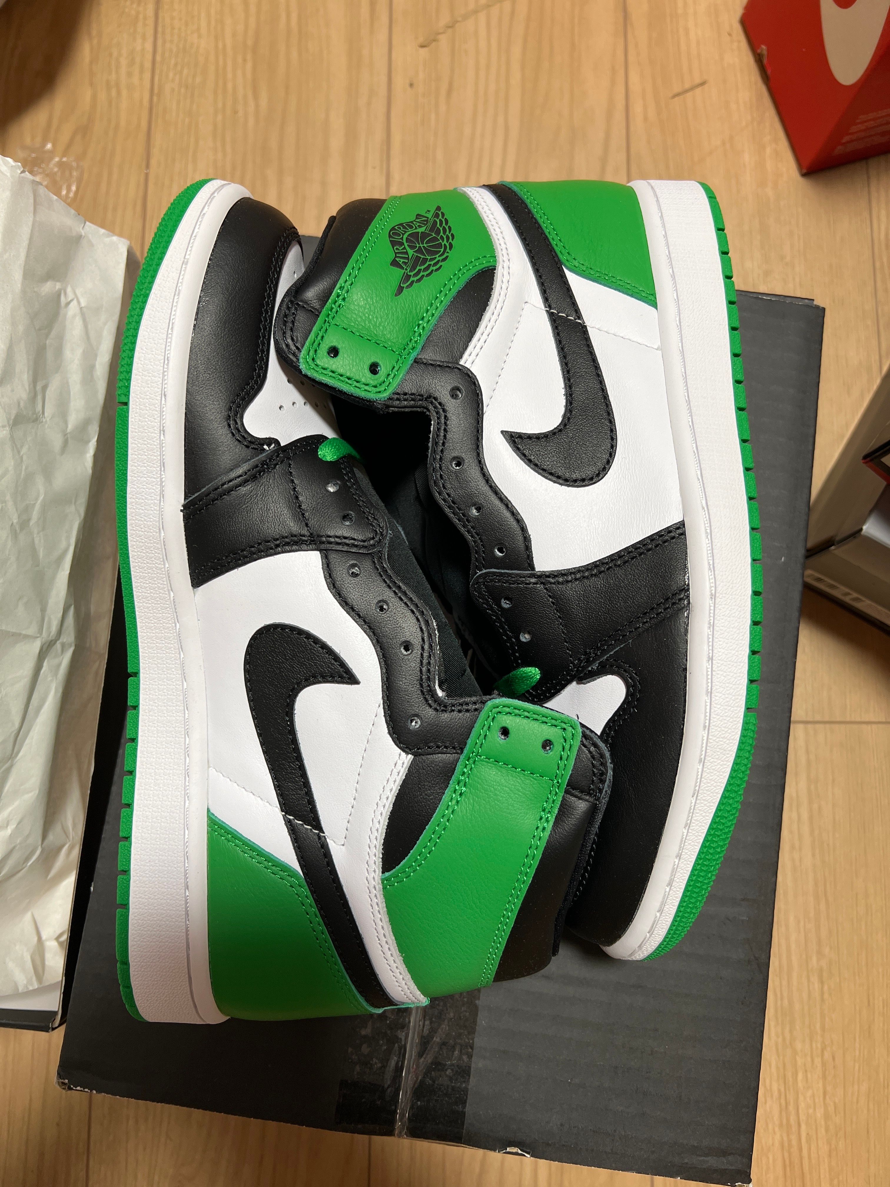 Nike Air Jordan 1 Retro High OG "Celtics/Black and Lucky Green" (2023)