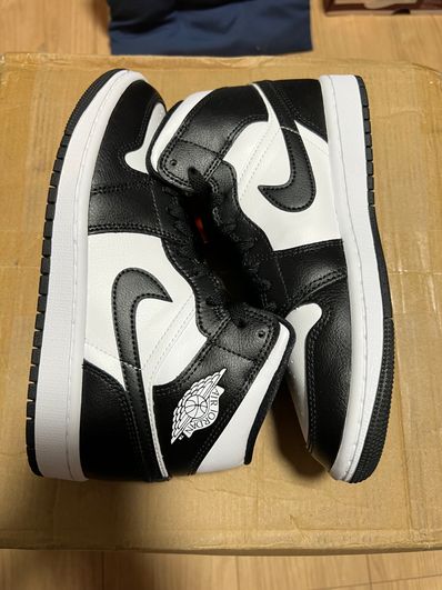 Nike Women's Air Jordan 1 Mid "Black/White"