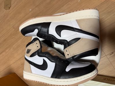 Nike Women's Air Jordan 1 Retro High OG "Latte"