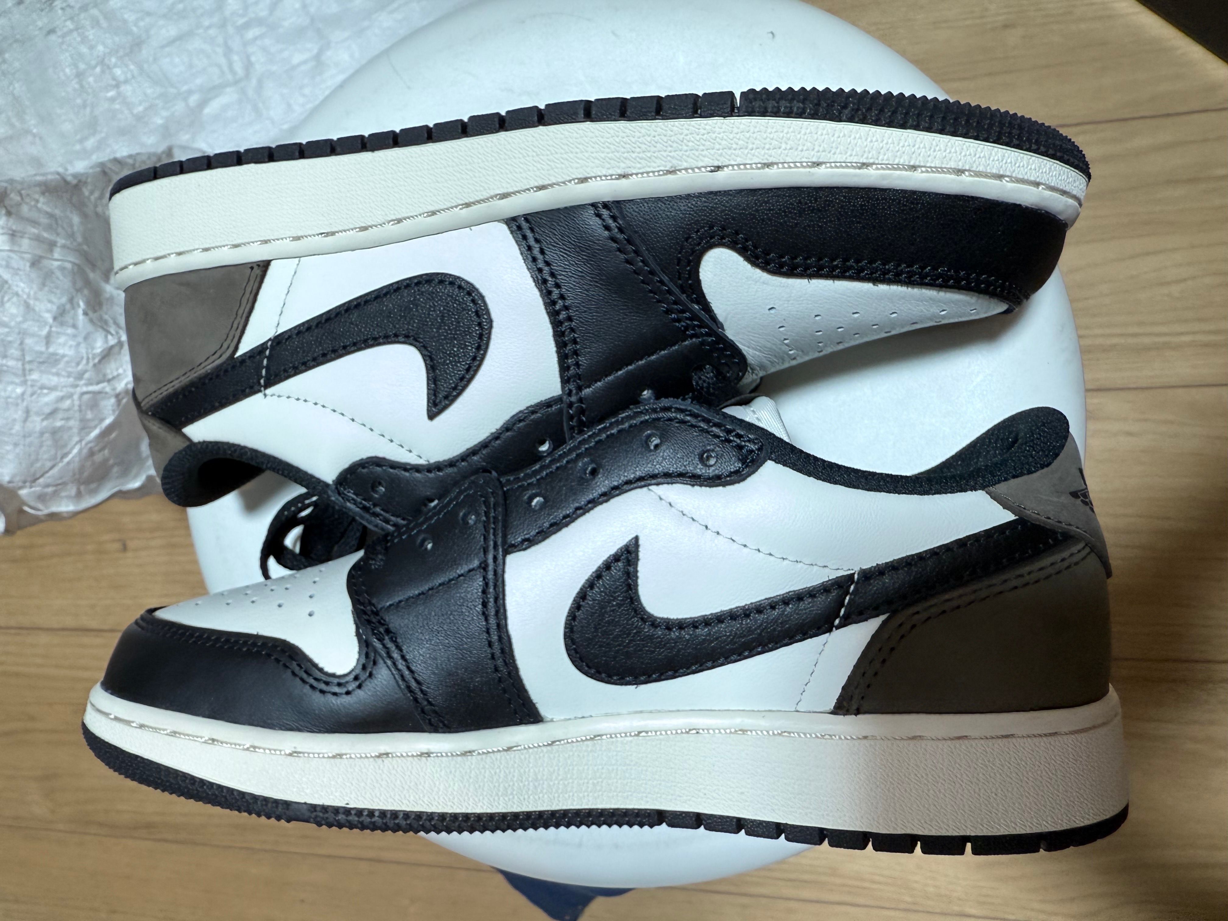 Nike GS Air Jordan 1 Retro Low OG "Mocha"