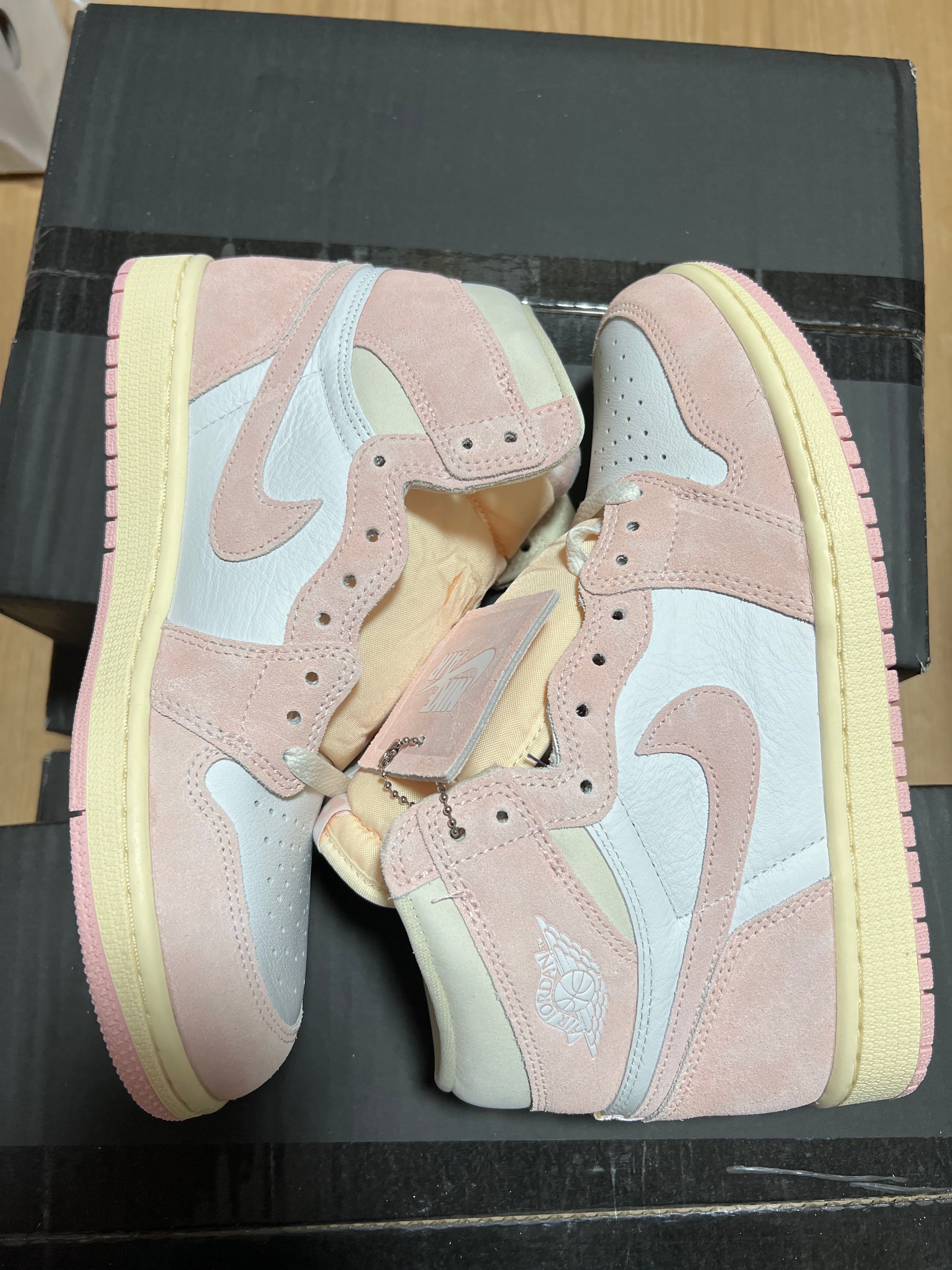 Nike Women's Air Jordan 1 Retro High OG "Washed Pink"