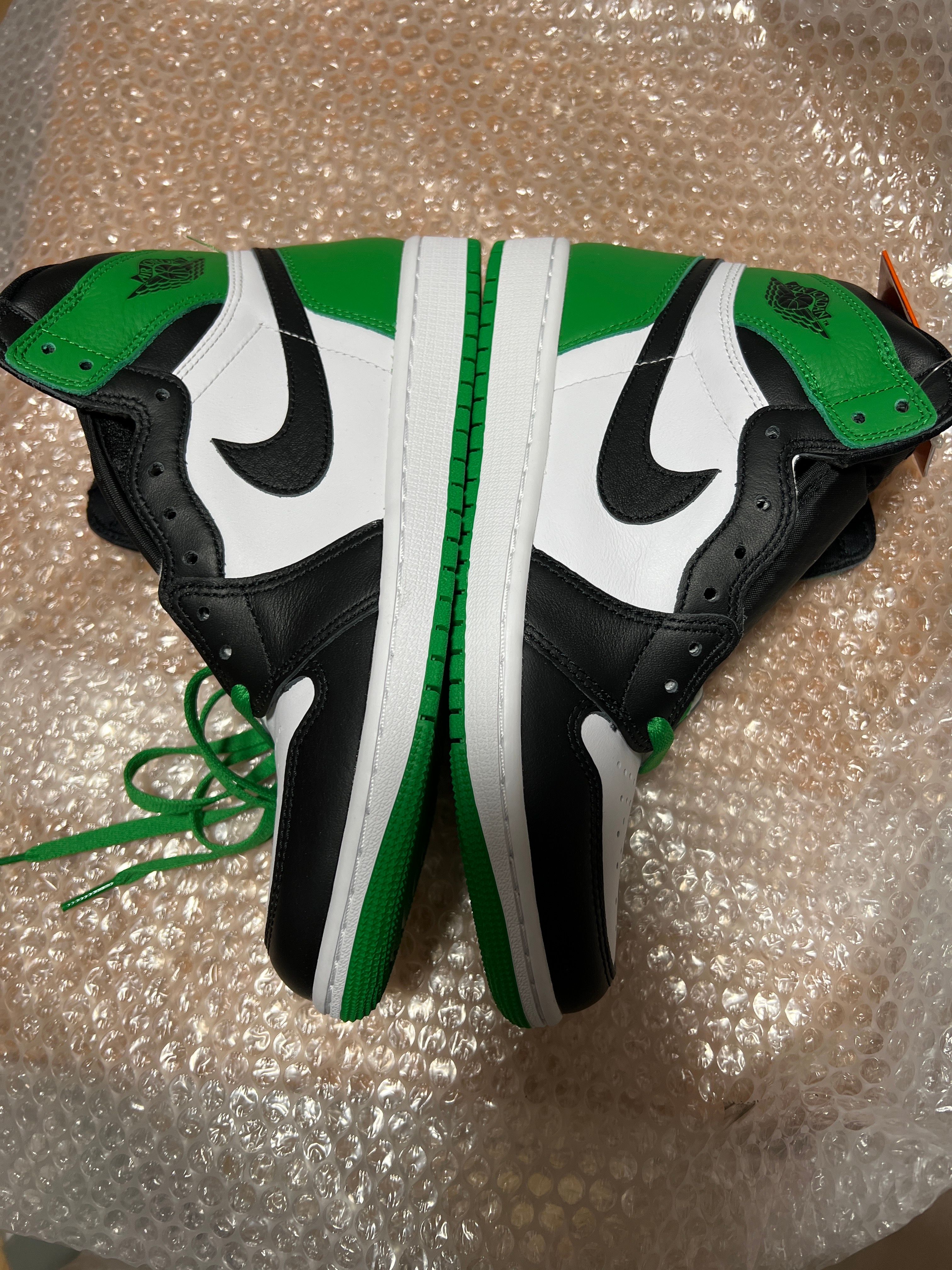 Nike Air Jordan 1 Retro High OG "Celtics/Black and Lucky Green" (2023)