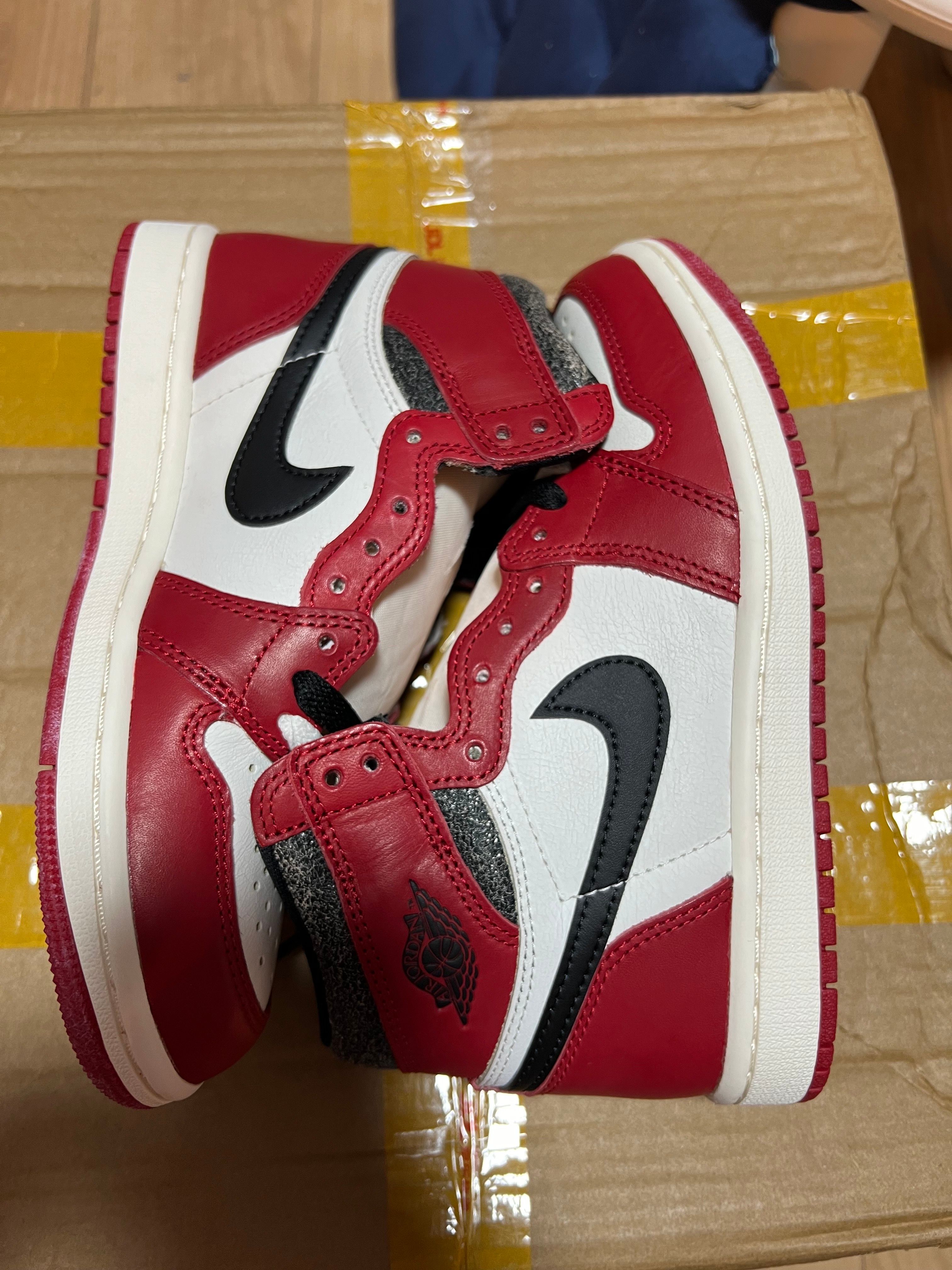 Nike Air Jordan 1 High OG "Lost & Found/Chicago"