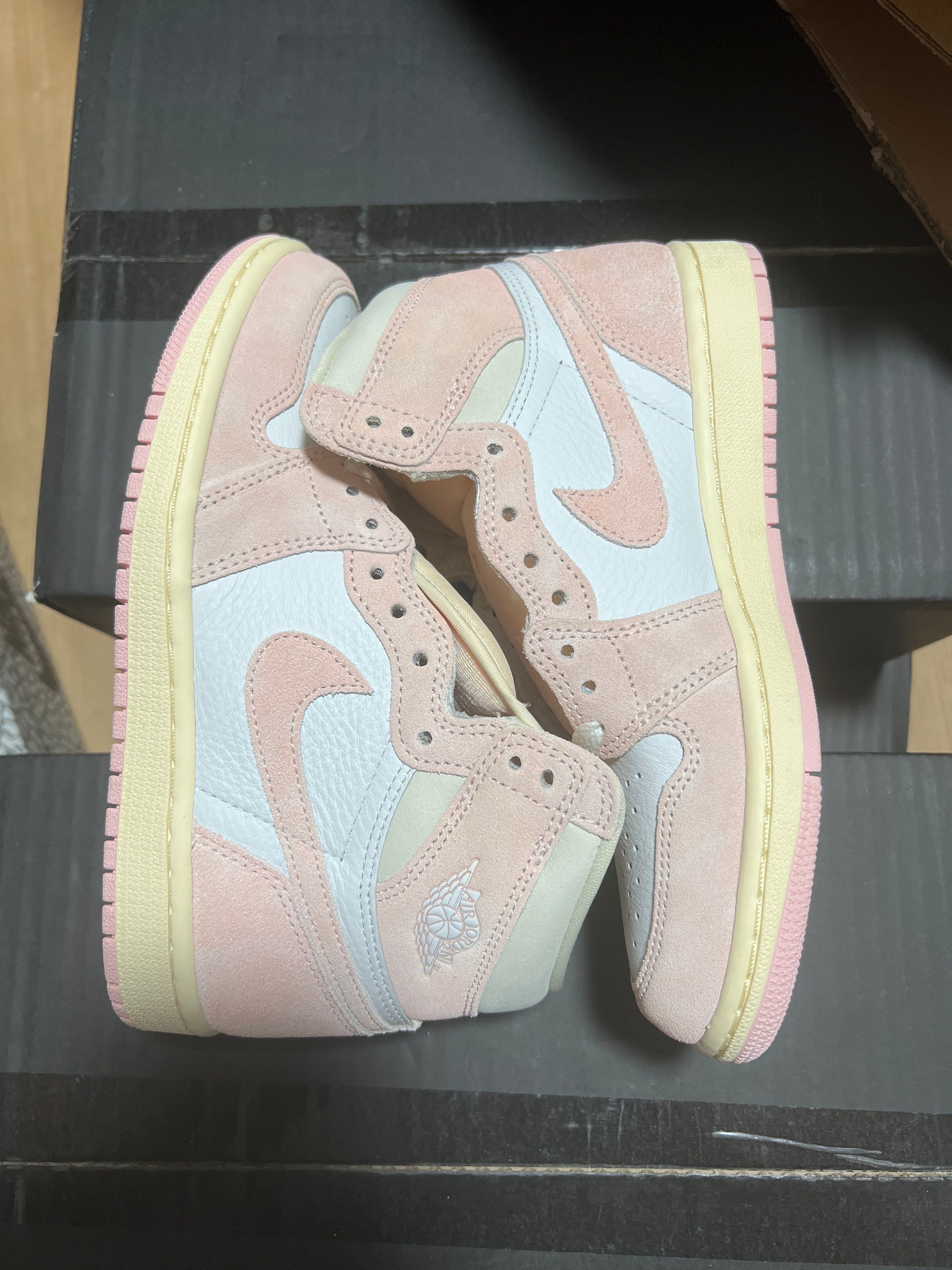 Nike Women's Air Jordan 1 Retro High OG "Washed Pink"