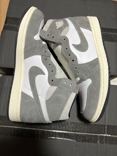 Nike Air Jordan 1 Retro High OG "Black and Smoke Grey"