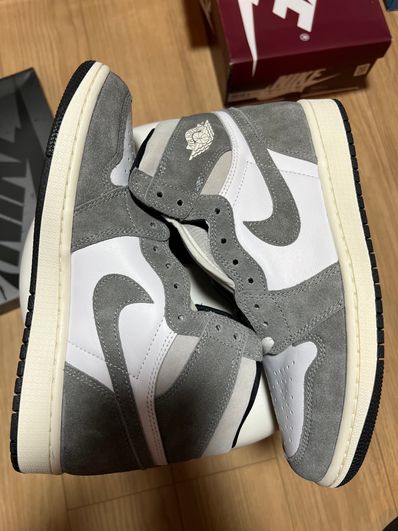 Nike Air Jordan 1 Retro High OG "Black and Smoke Grey"