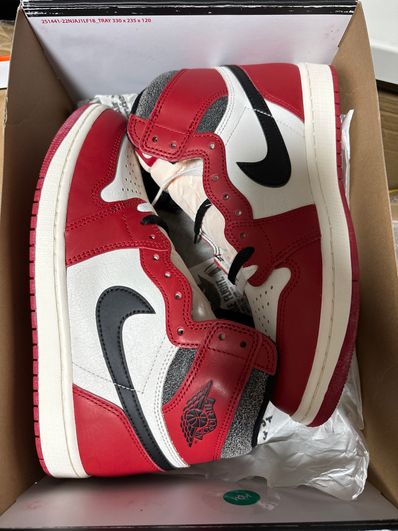 Nike Air Jordan 1 High OG "Lost & Found/Chicago"