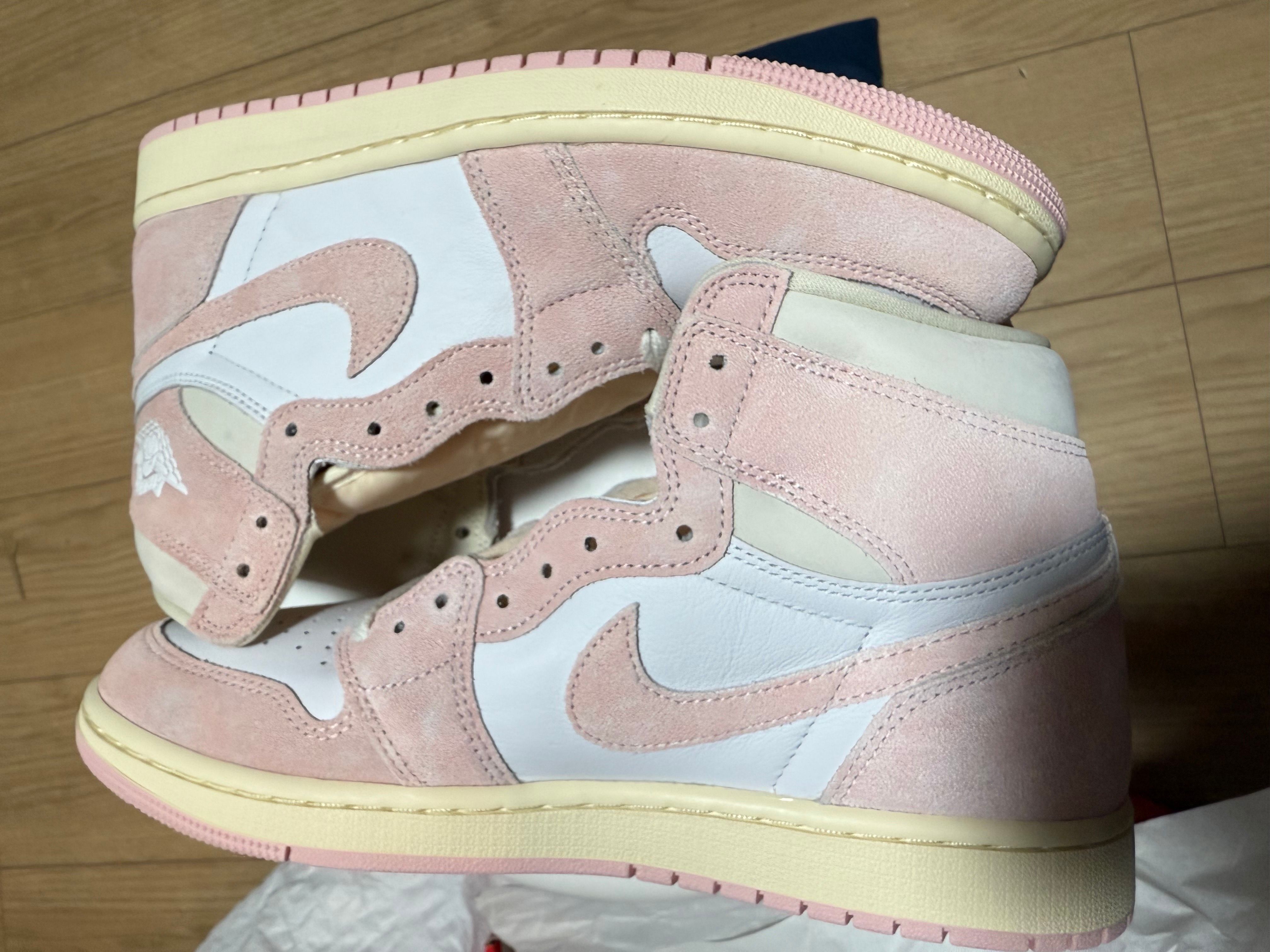 Nike Women's Air Jordan 1 Retro High OG "Washed Pink"