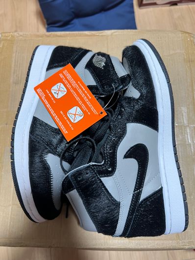 Nike Women's Air Jordan 1 Retro High OG "Medium Grey"