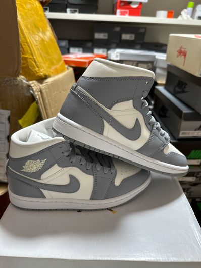 Nike Women's Air Jordan 1 Mid "Grey/Sail"