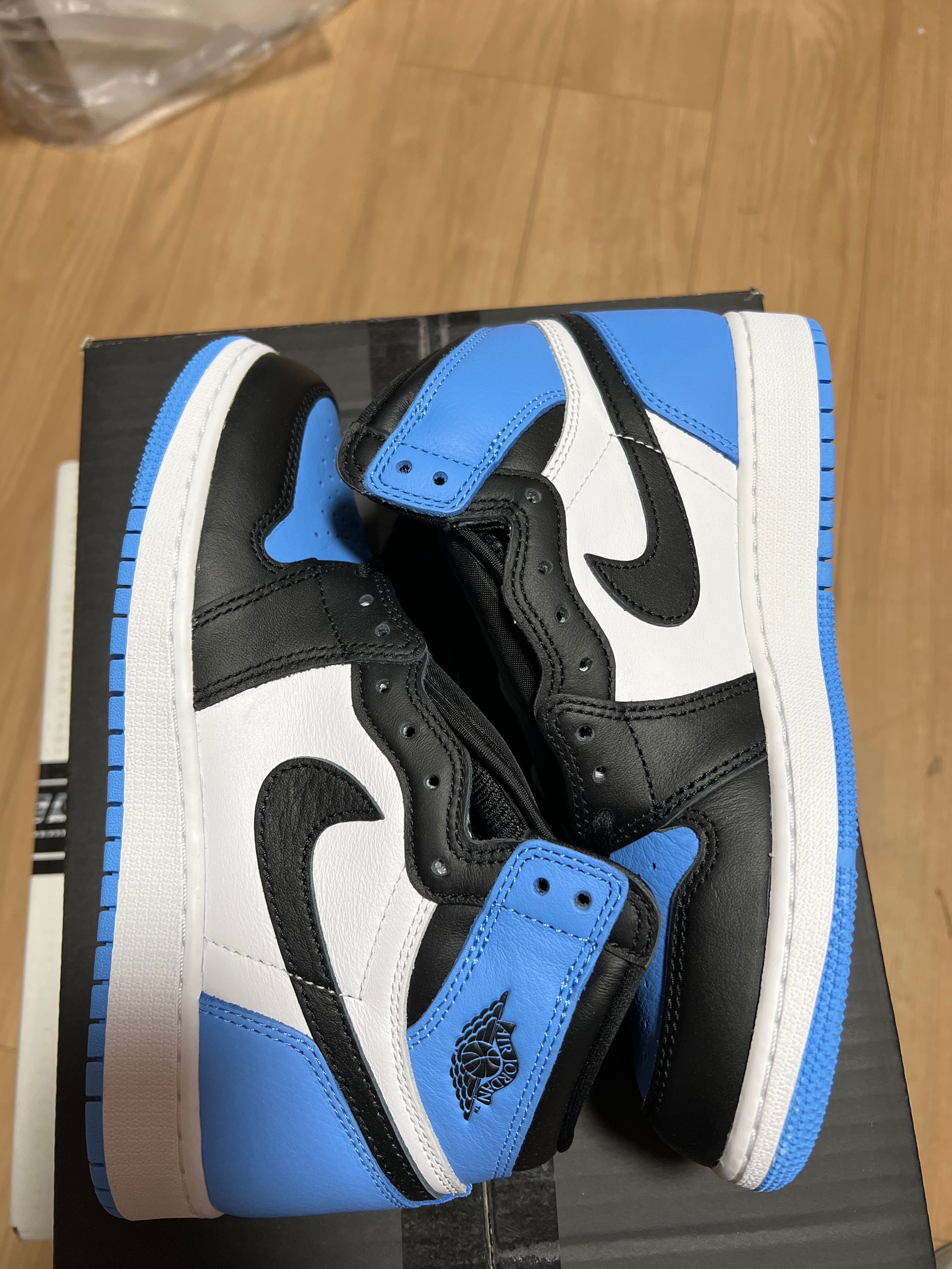 Nike GS Air Jordan 1 Retro High OG "University Blue/UNC Toe"
