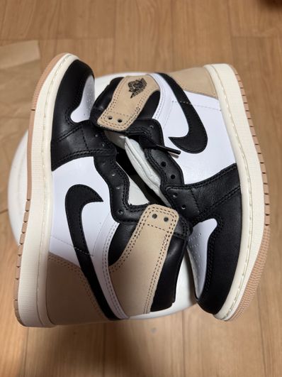 Nike Women's Air Jordan 1 Retro High OG "Latte"