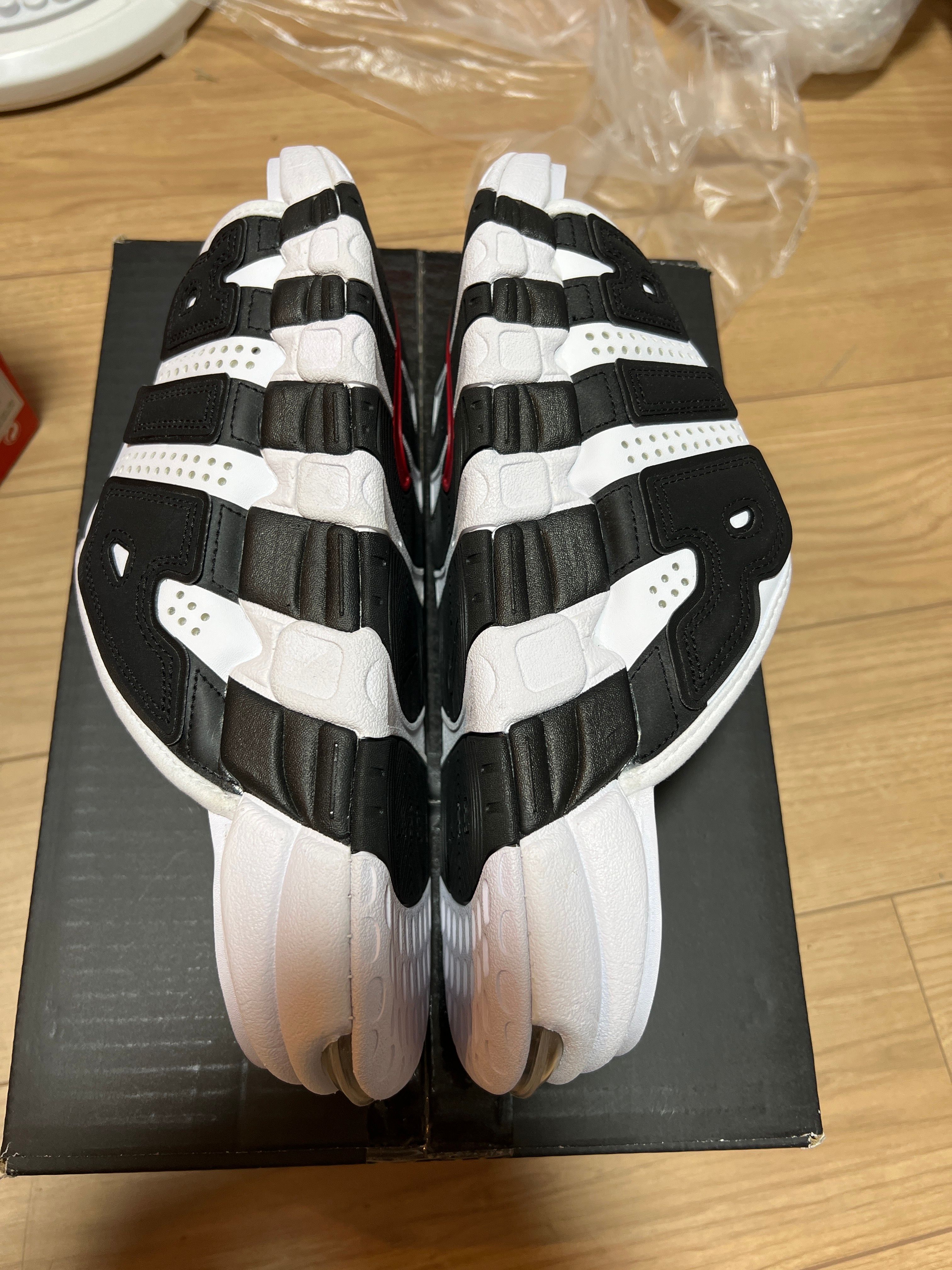 Nike Air More Uptempo Slide "White and Black"