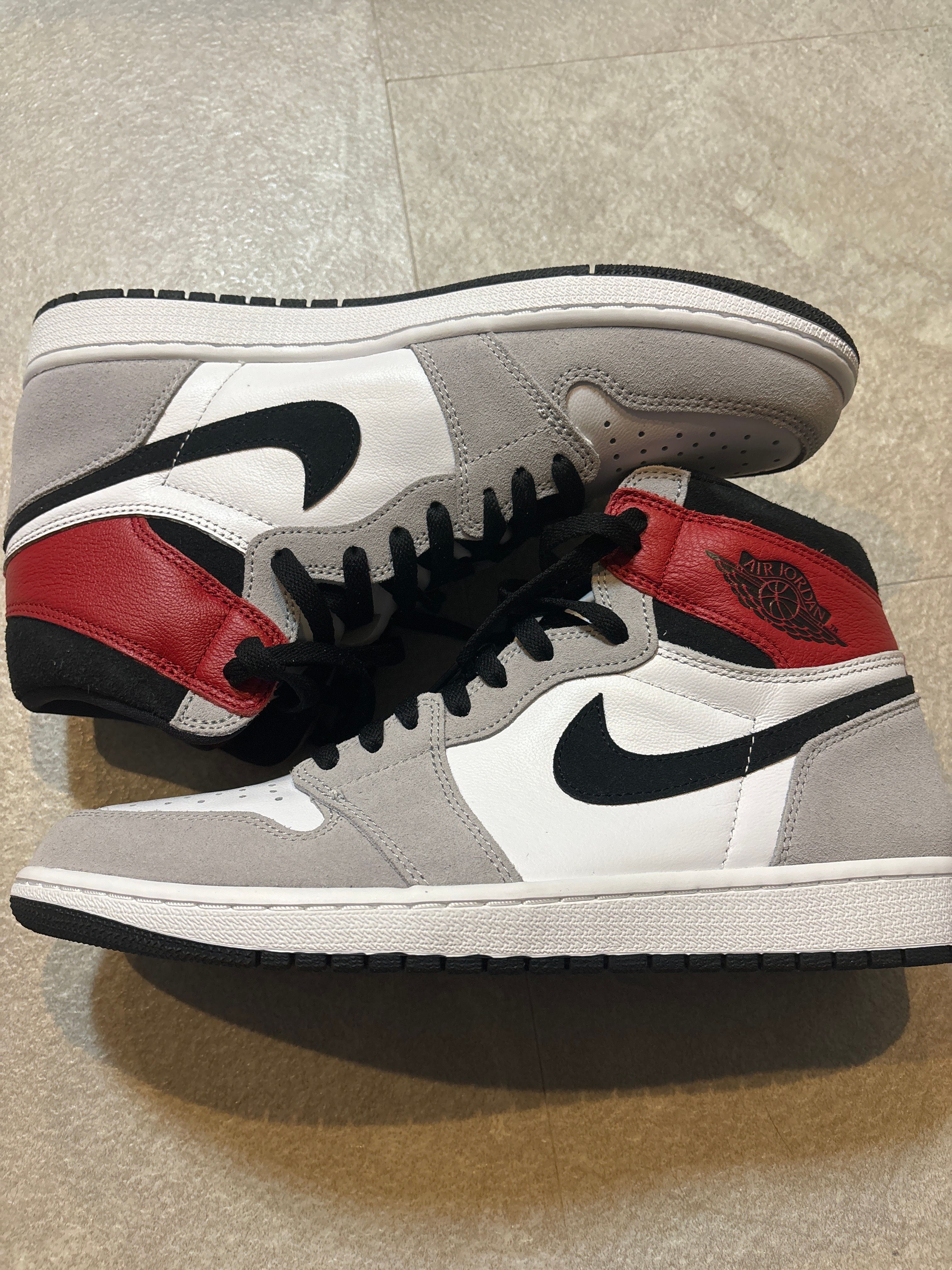 Nike Air Jordan 1 High OG "White/Black/Light Smoke Grey"