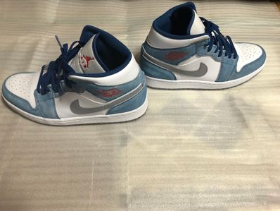 Nike Air Jordan 1 Mid SE "White/Hyper Royal/Red"