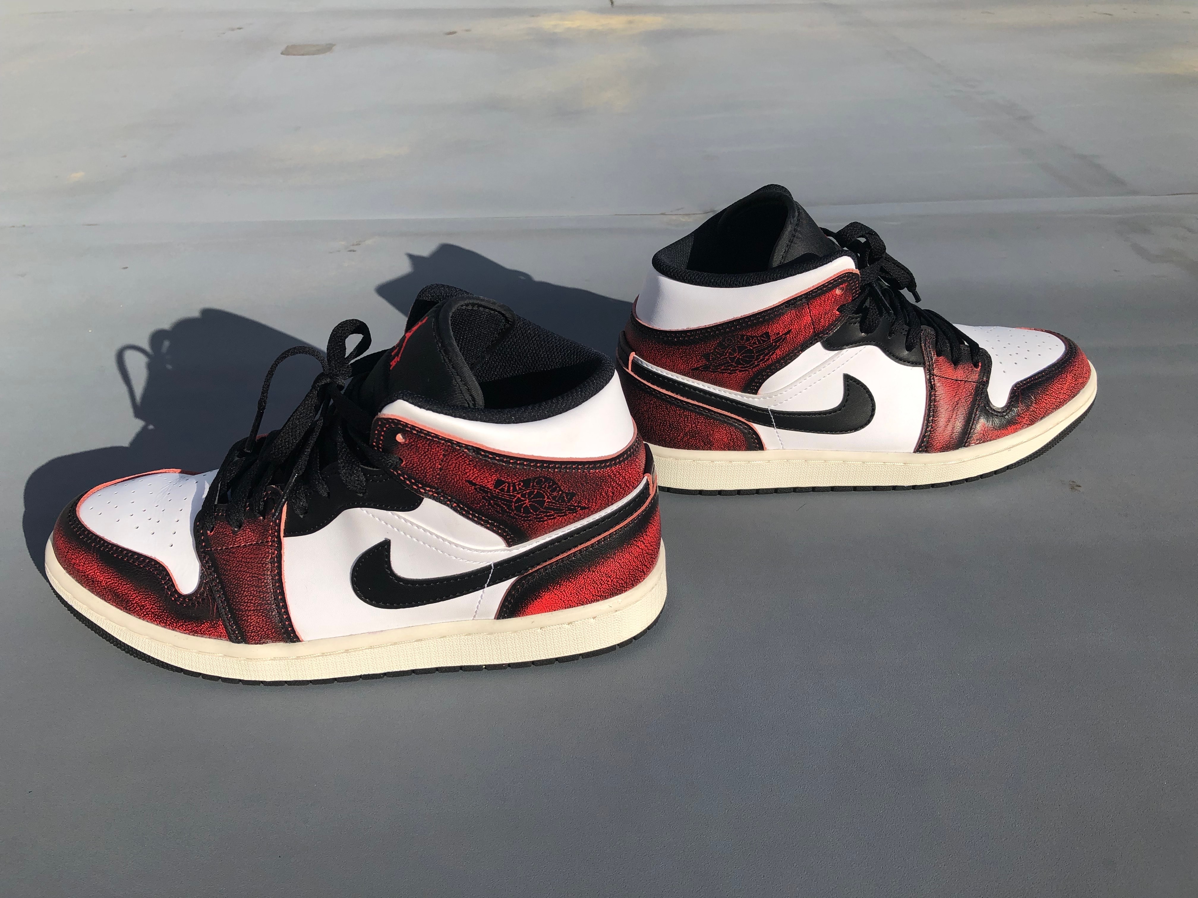 Nike Air Jordan 1 Mid "Wear Away"