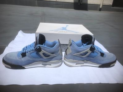 Nike Air Jordan 4 "University Blue"