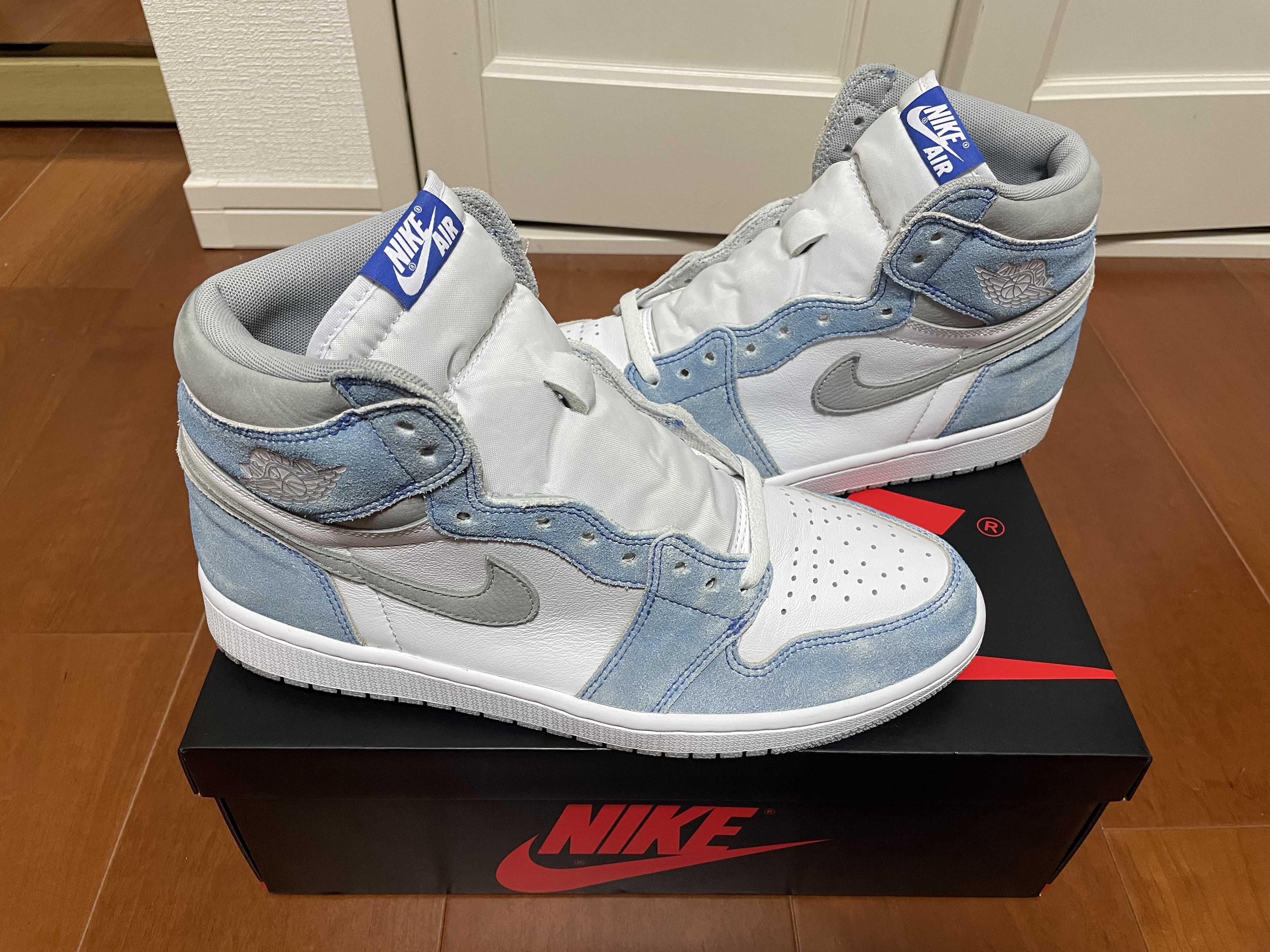 Nike Air Jordan 1 High OG "Hyper Royal"