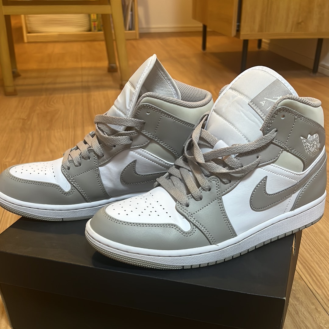ナイキ エアジョーダン1 ミッド "リネン"